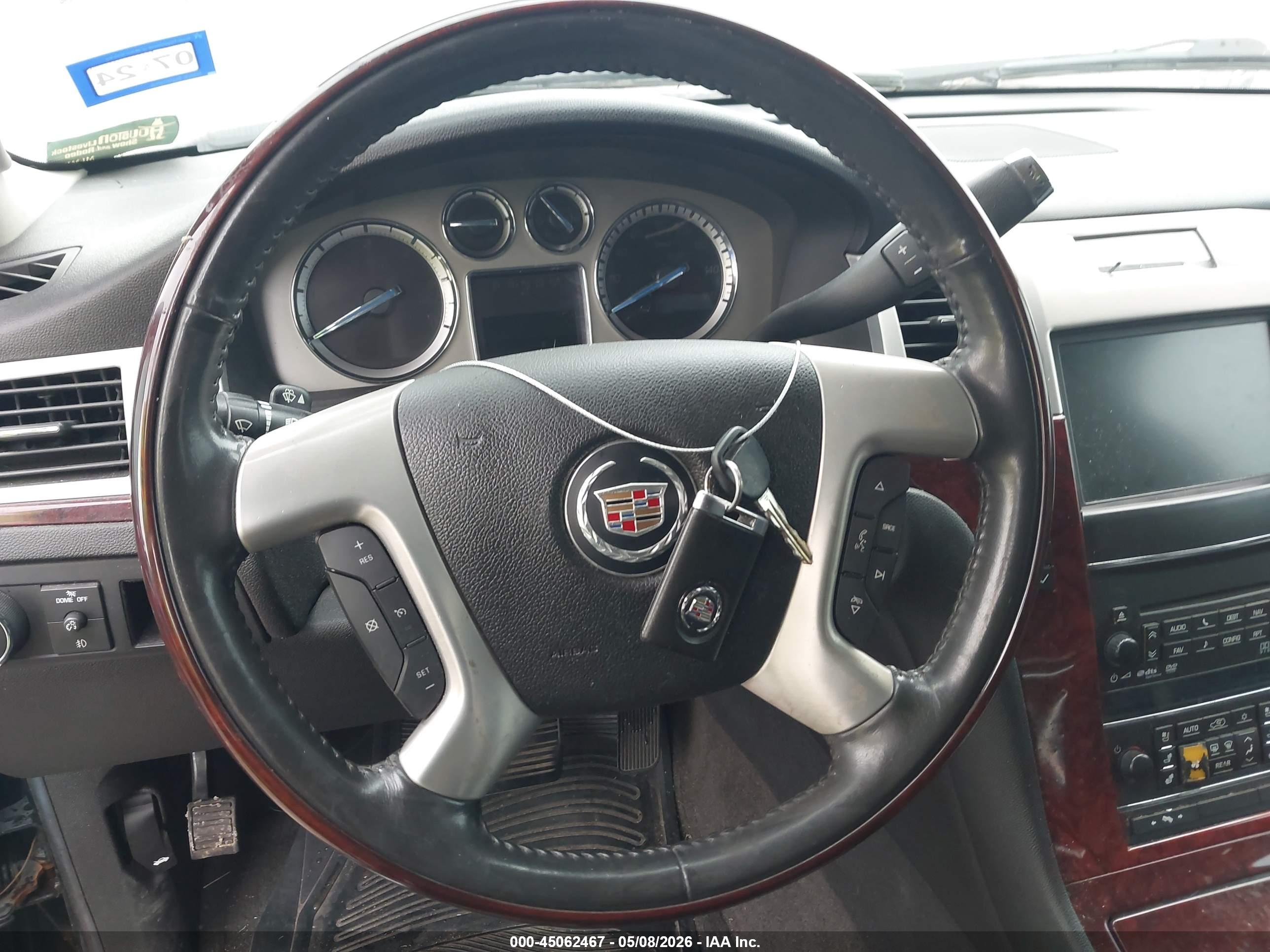 CADILLAC ESCALADE image 11