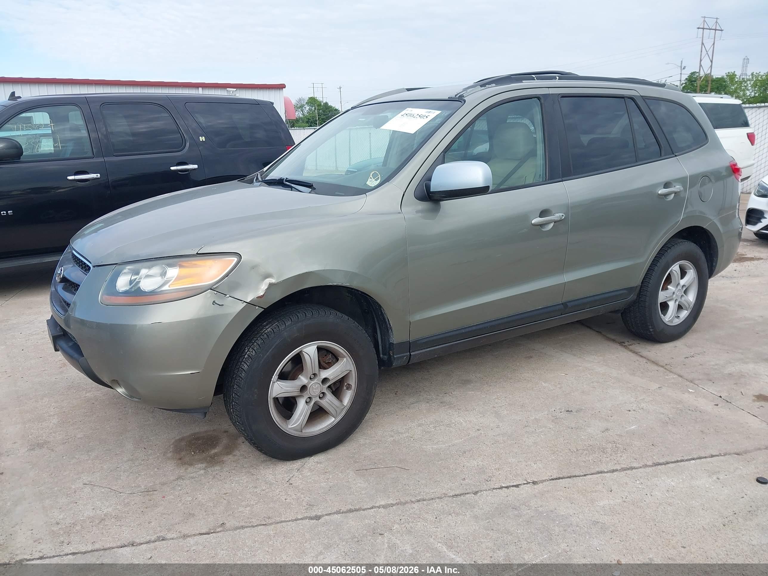 HYUNDAI SANTA image 2