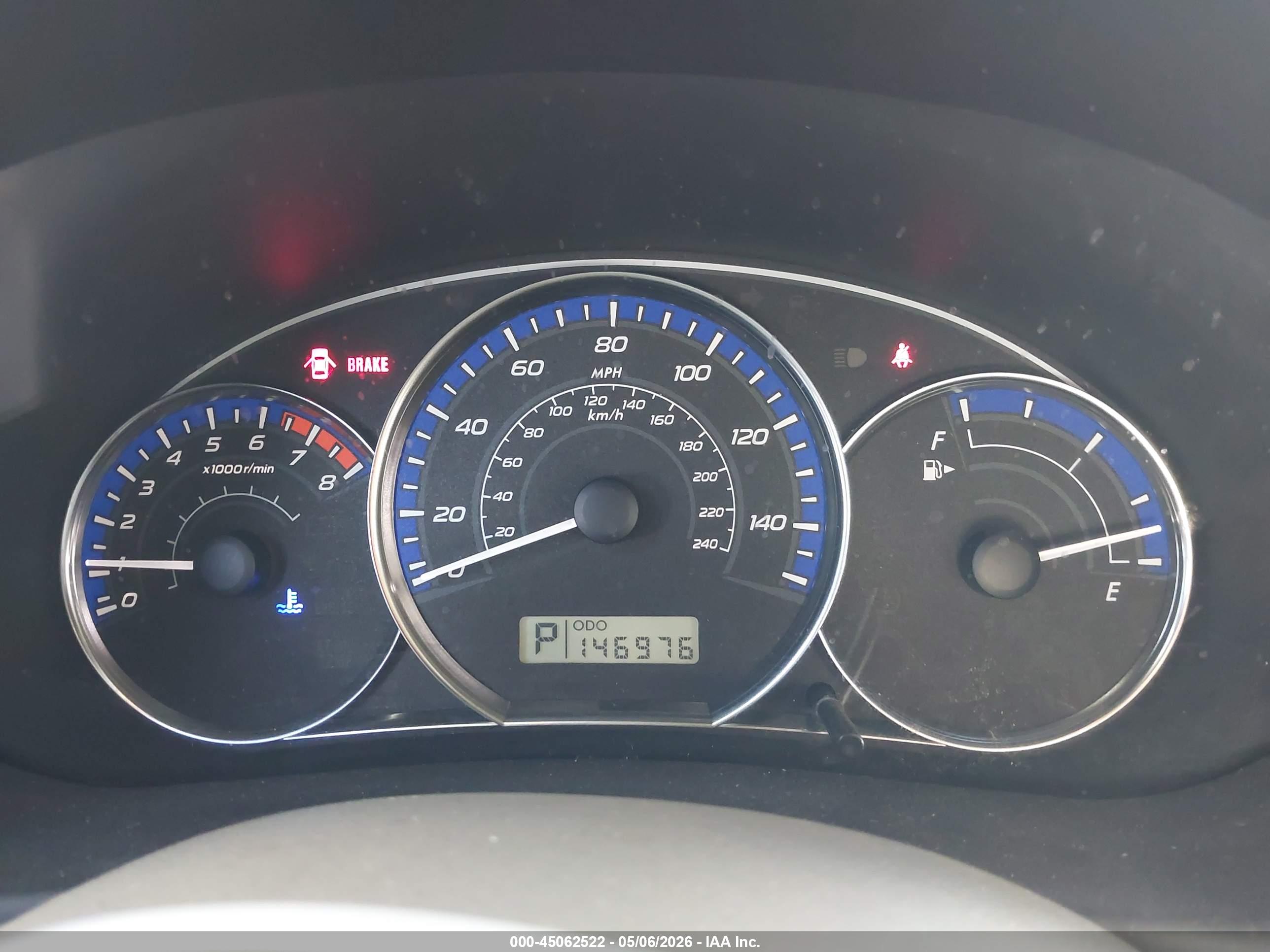 SUBARU FORESTER image 7