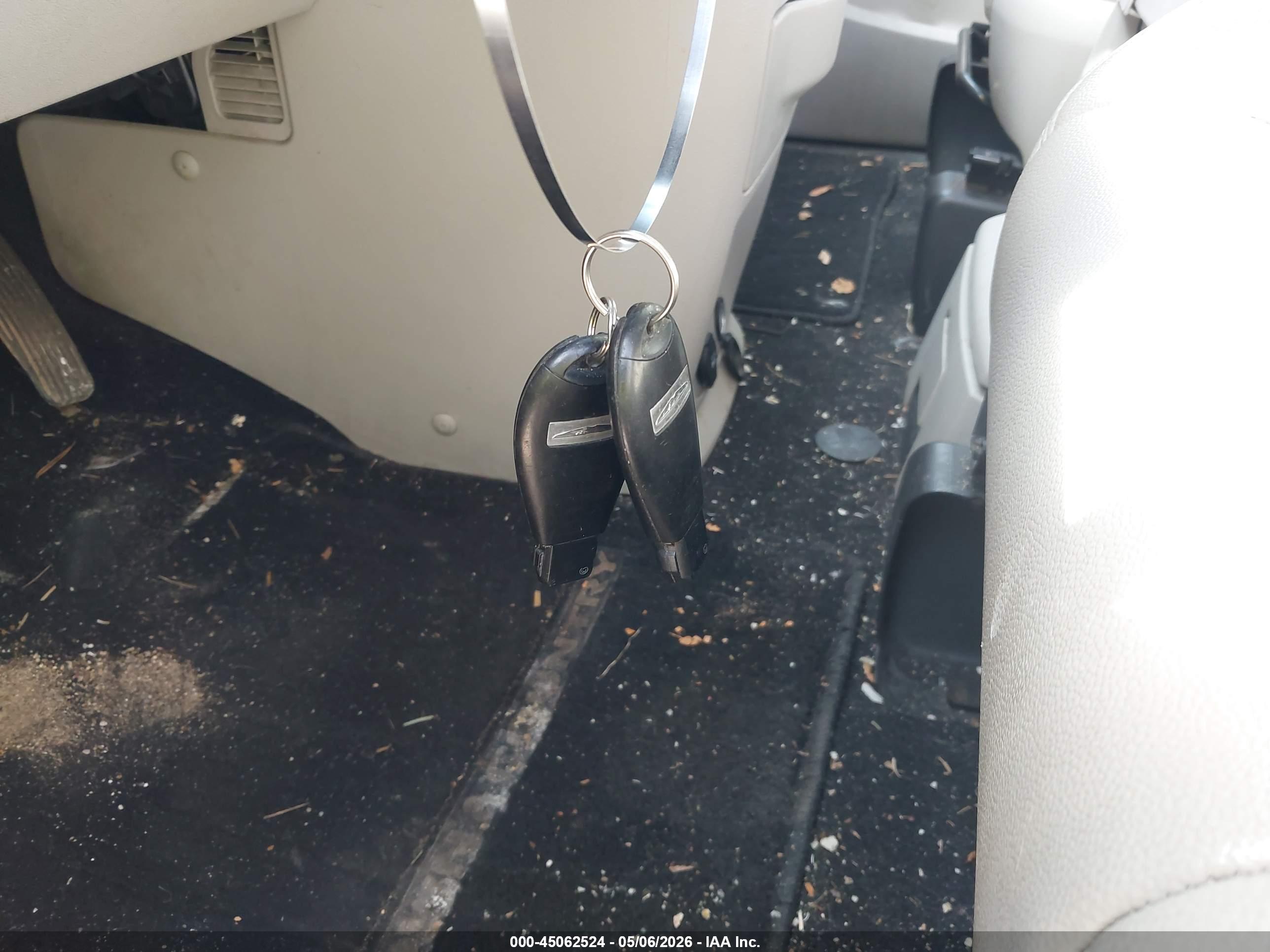 CHRYSLER TOWN image 11