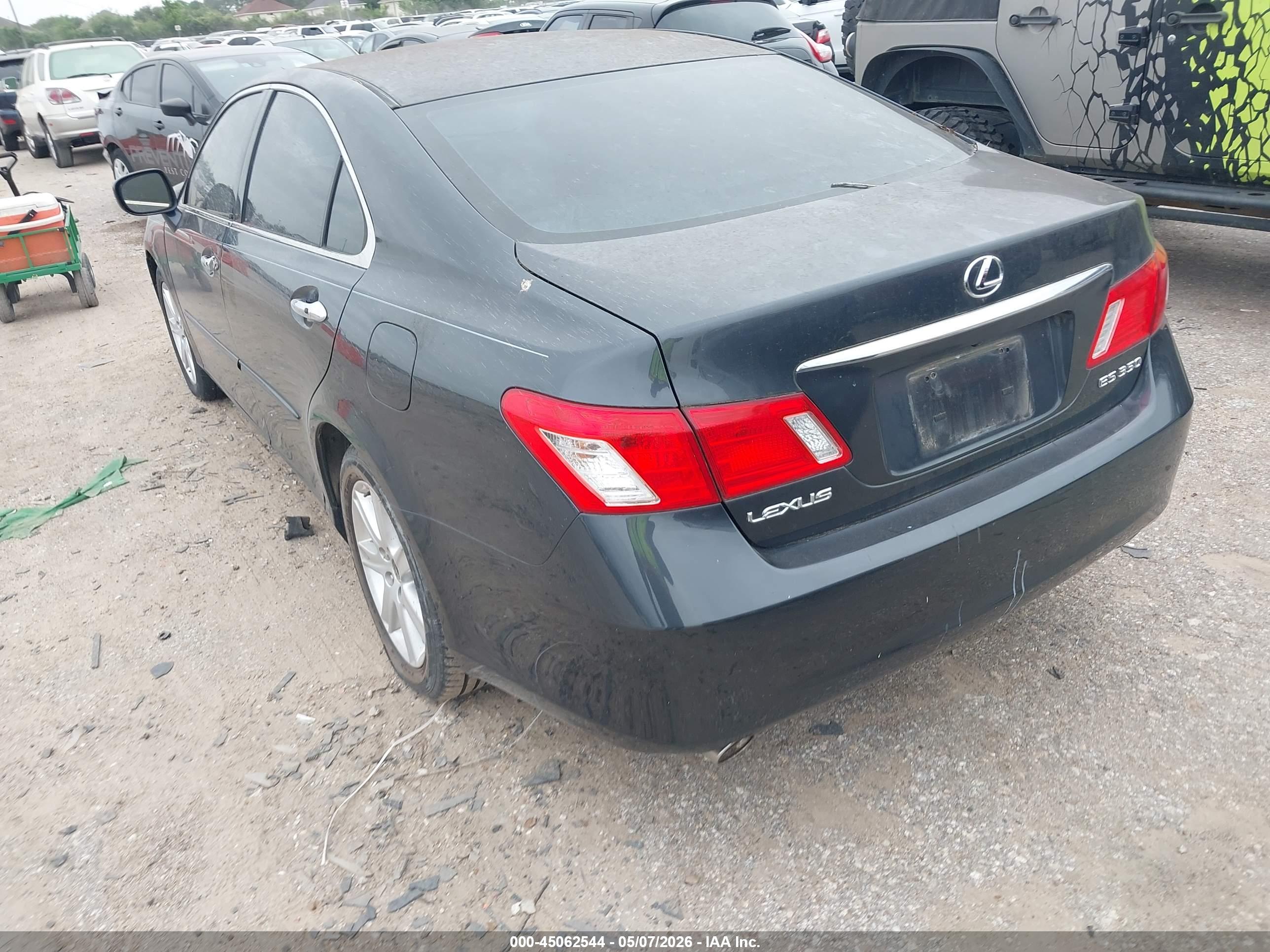 LEXUS ES image 3