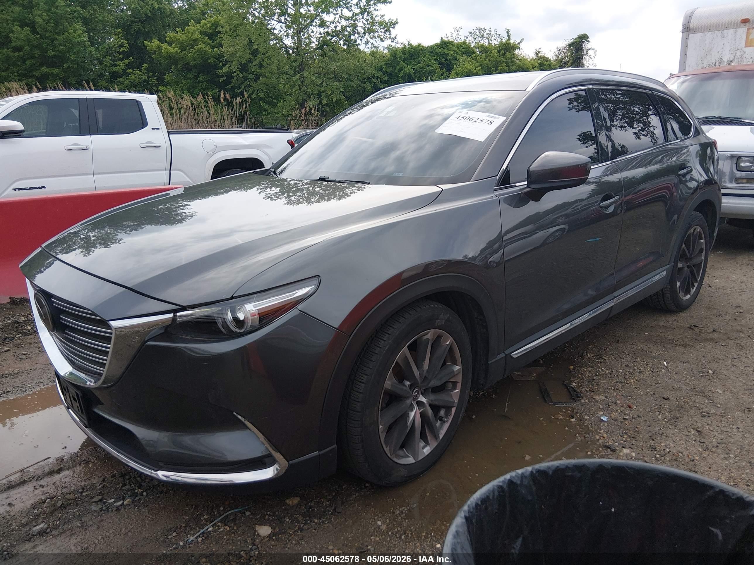 MAZDA CX-9 image 2