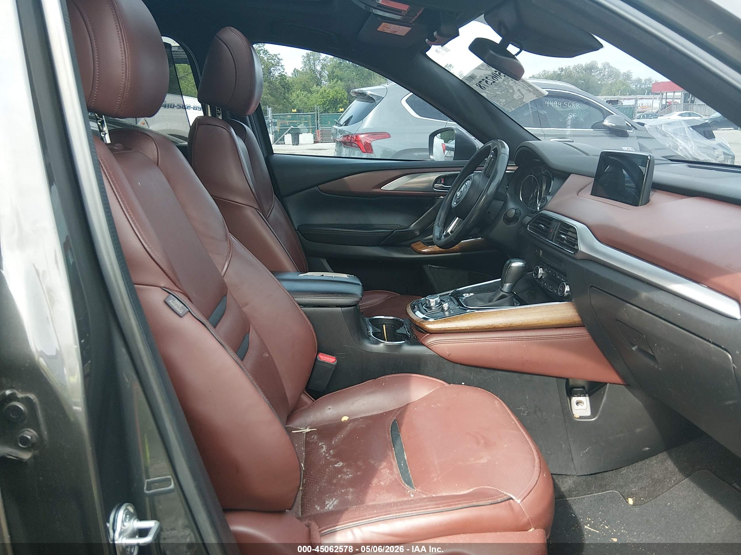 MAZDA CX-9 image 5