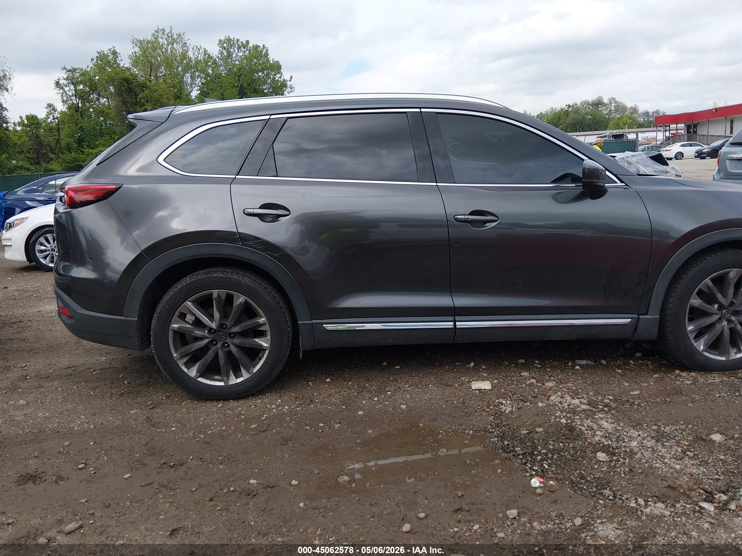 MAZDA CX-9 image 6