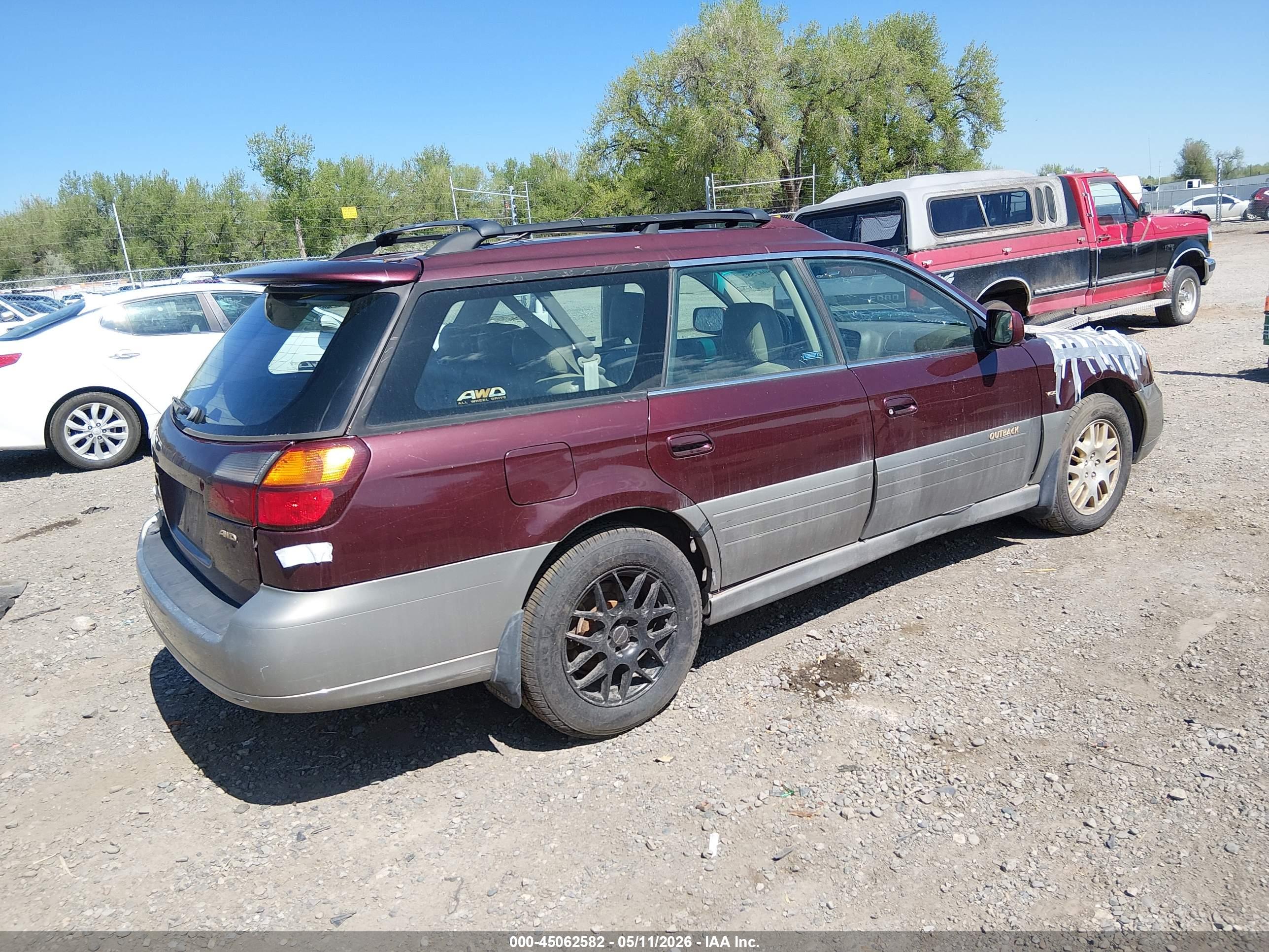 SUBARU OUTBACK image 4