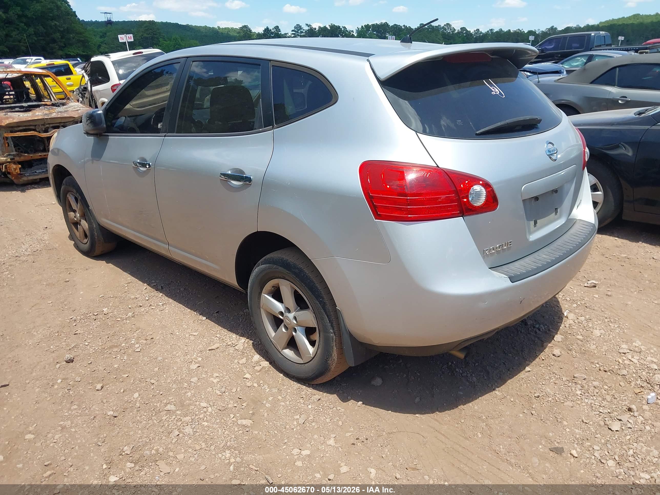 NISSAN ROGUE image 3