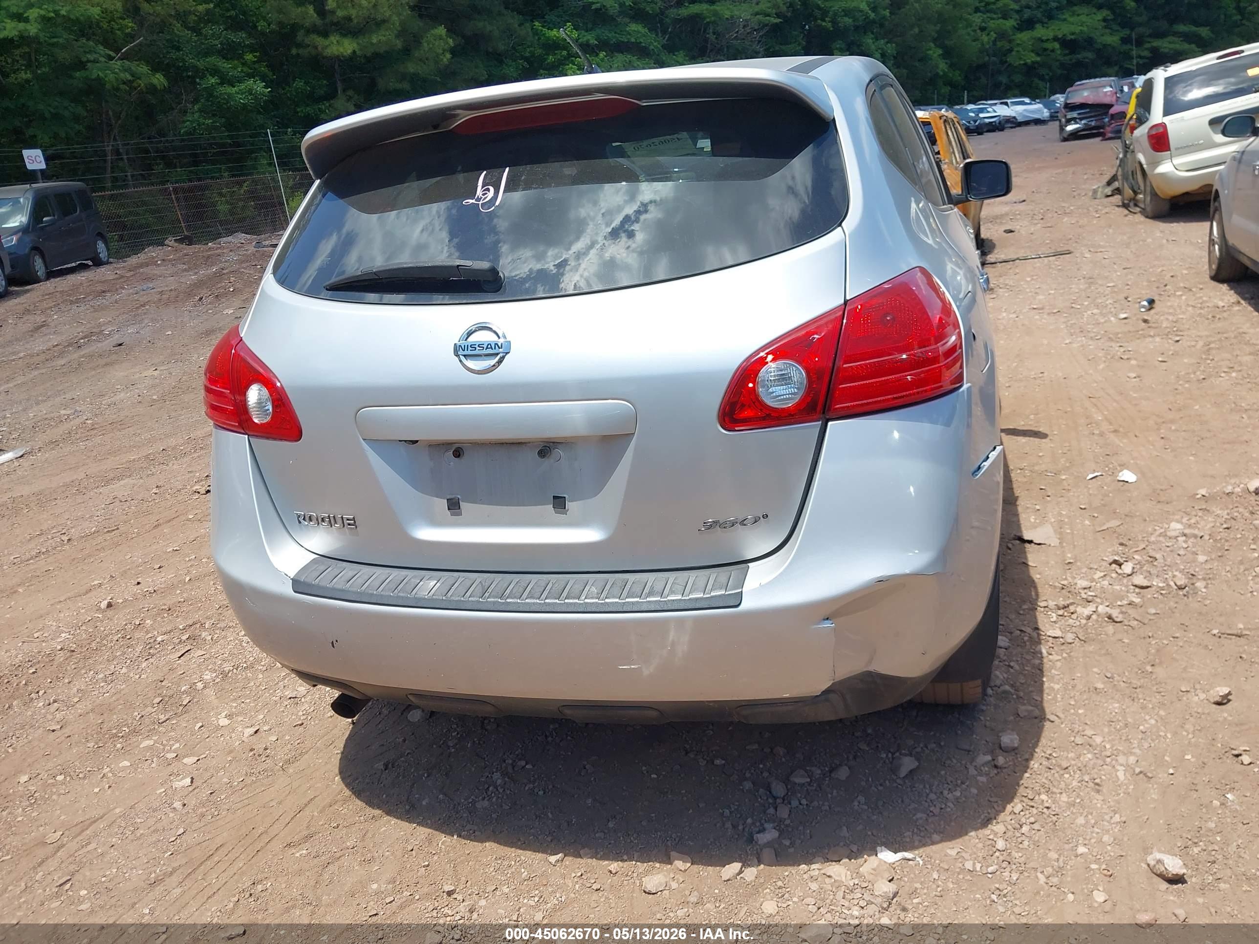 NISSAN ROGUE image 6