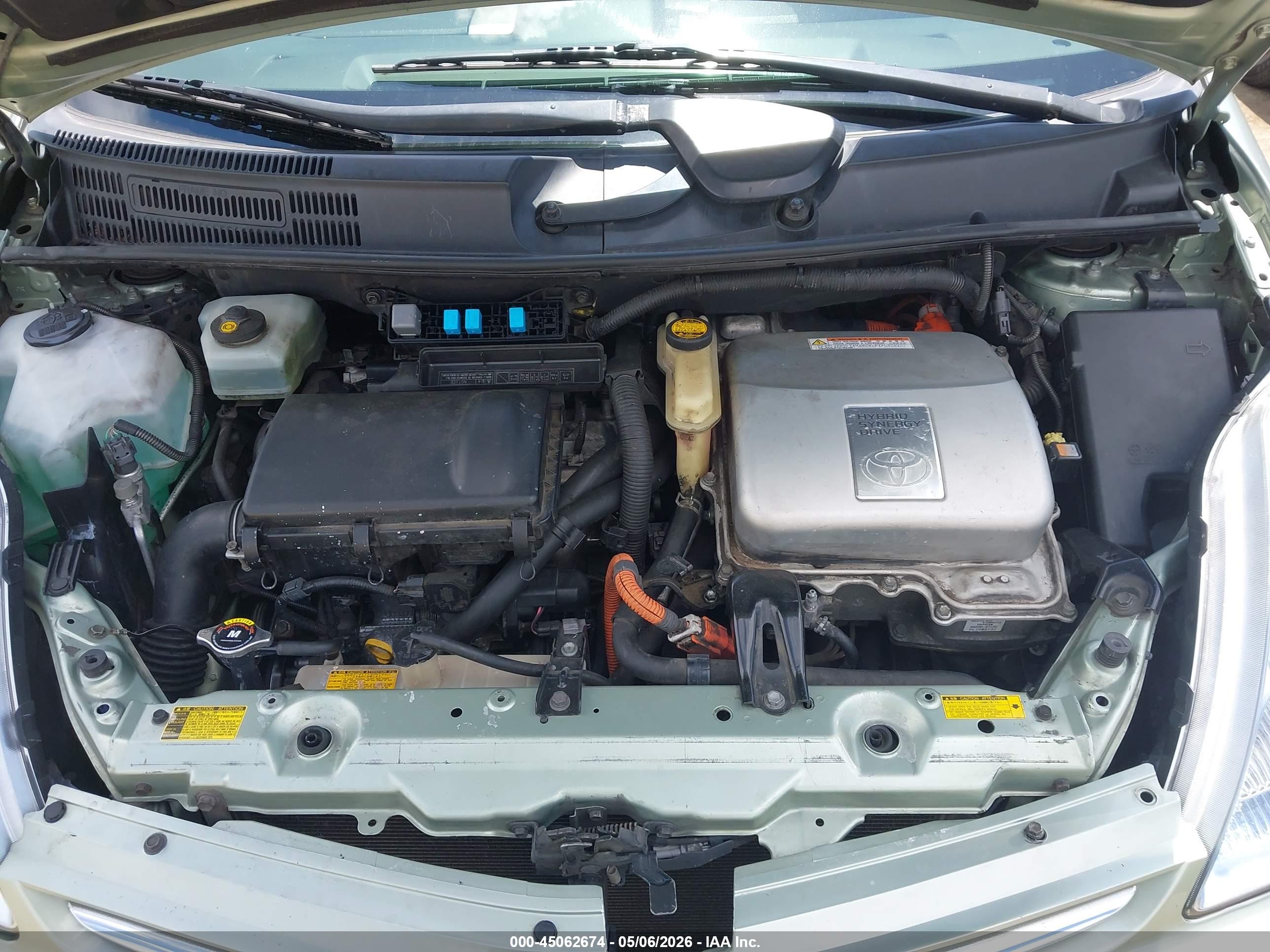 TOYOTA PRIUS image 10