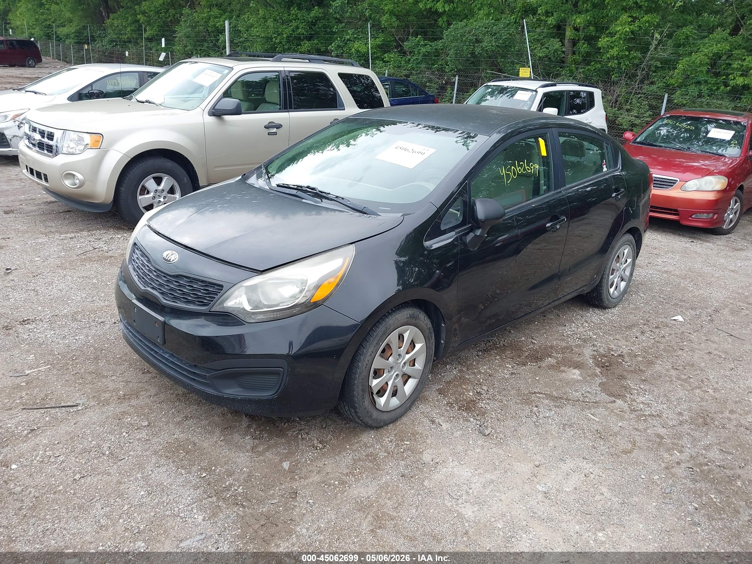 KIA RIO image 2