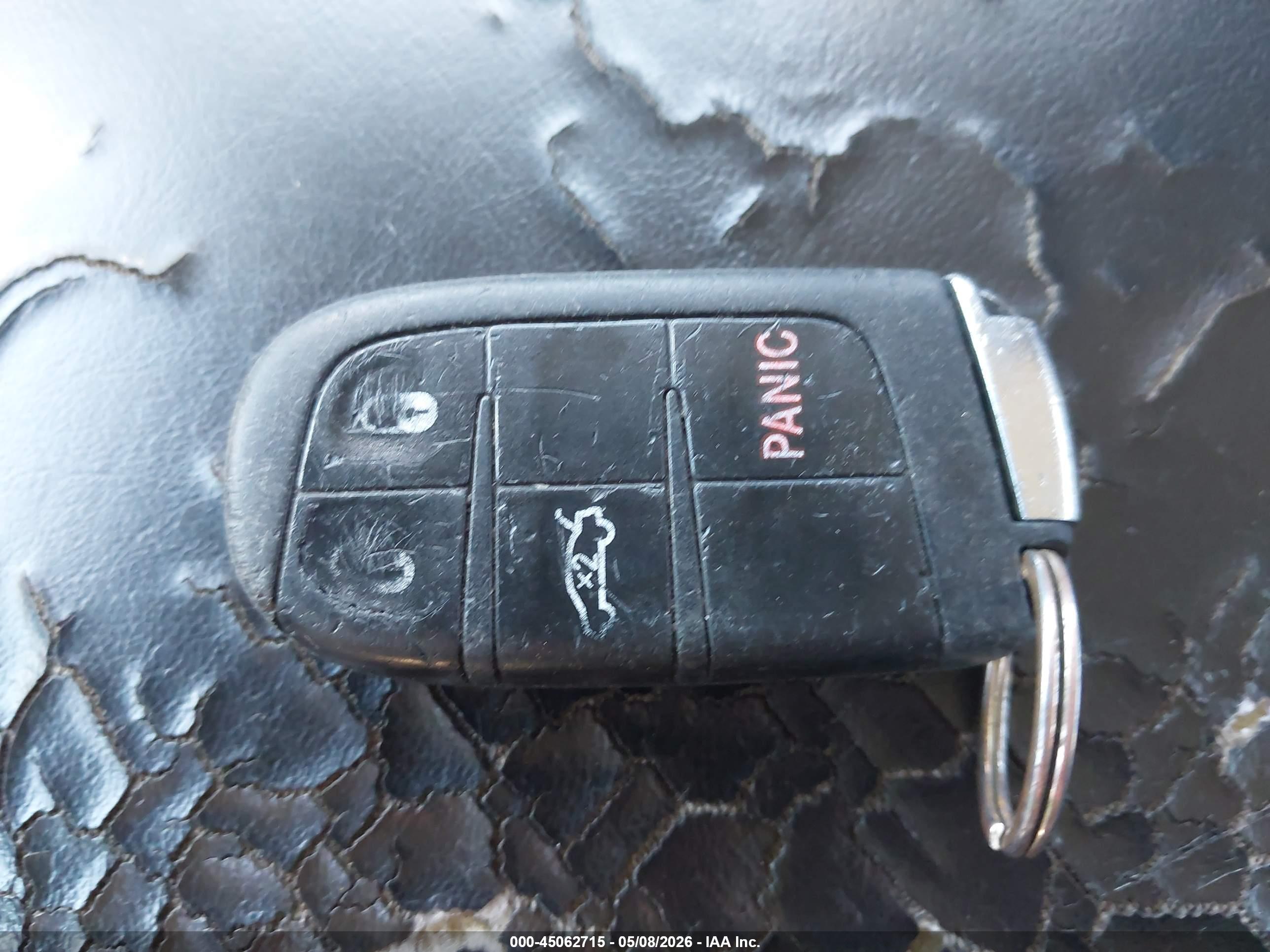 CHRYSLER 300 image 11