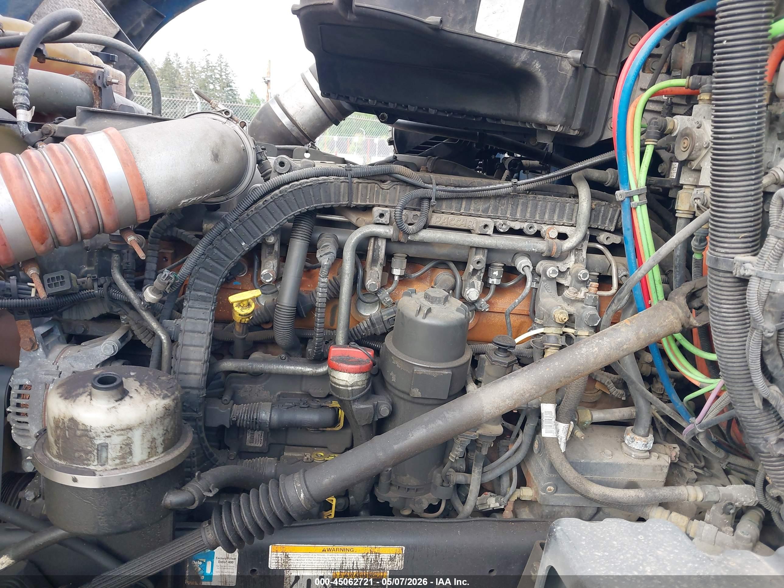 PETERBILT 579 image 10