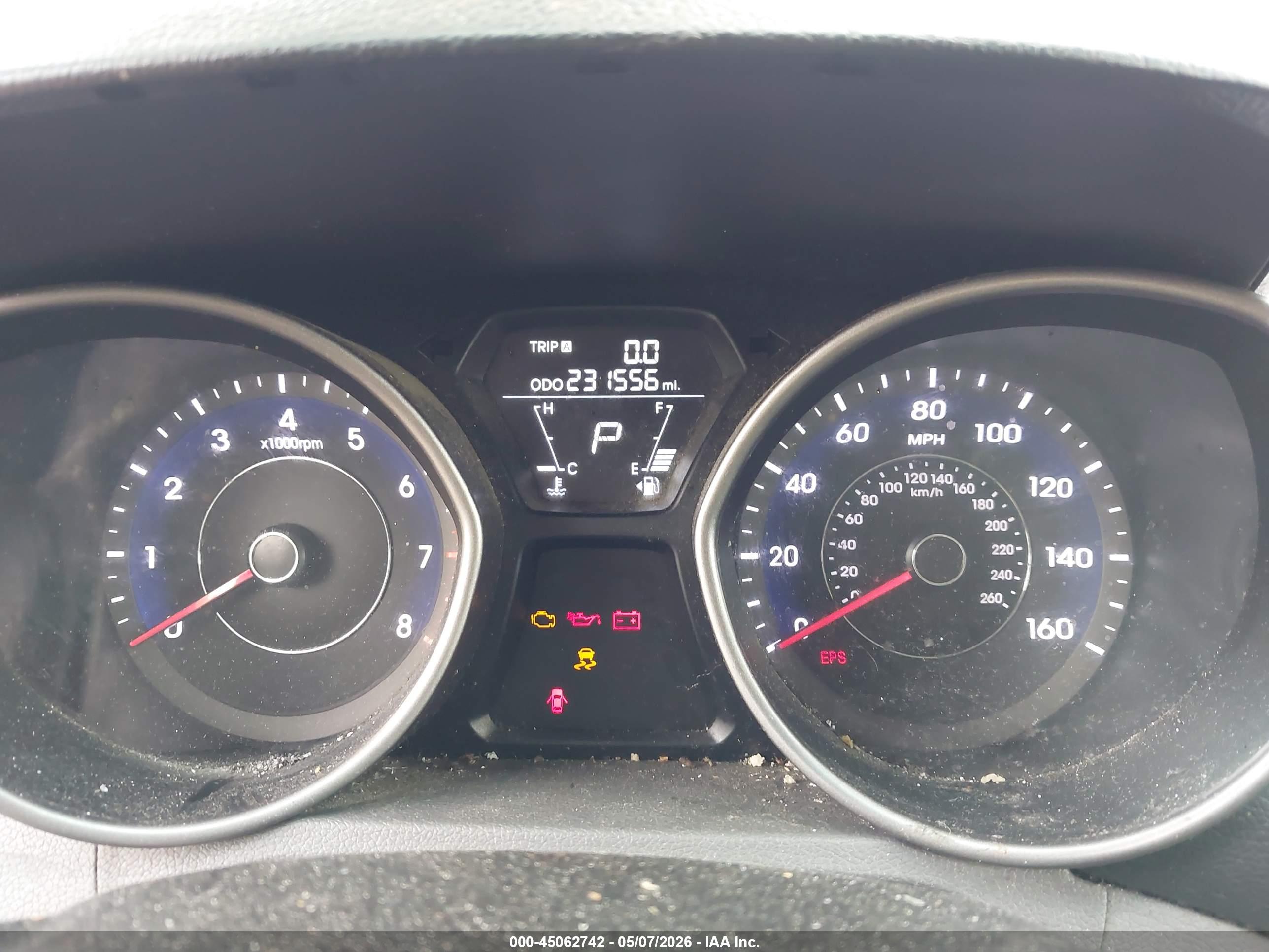 HYUNDAI ELANTRA image 7