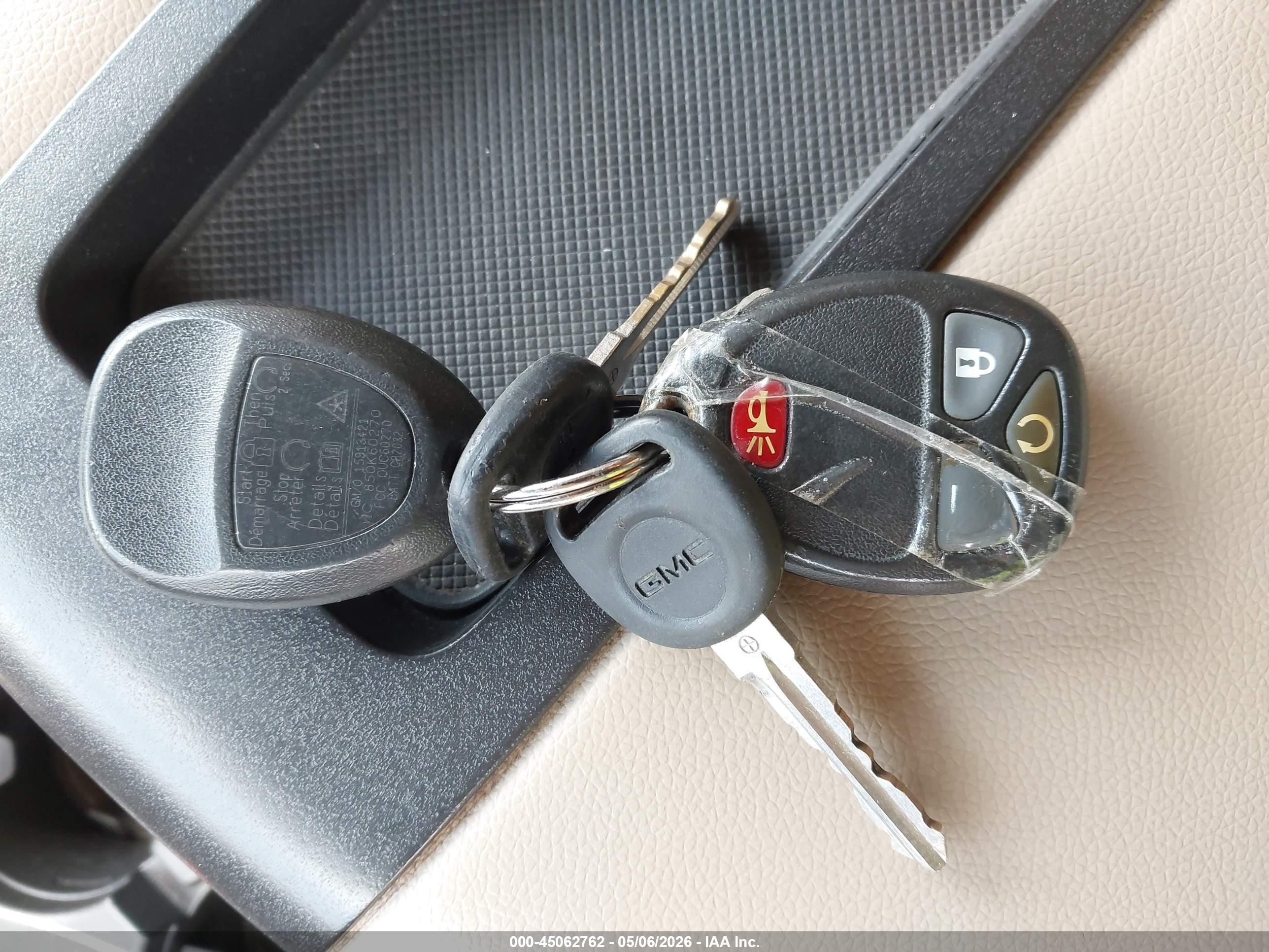 GMC YUKON image 11