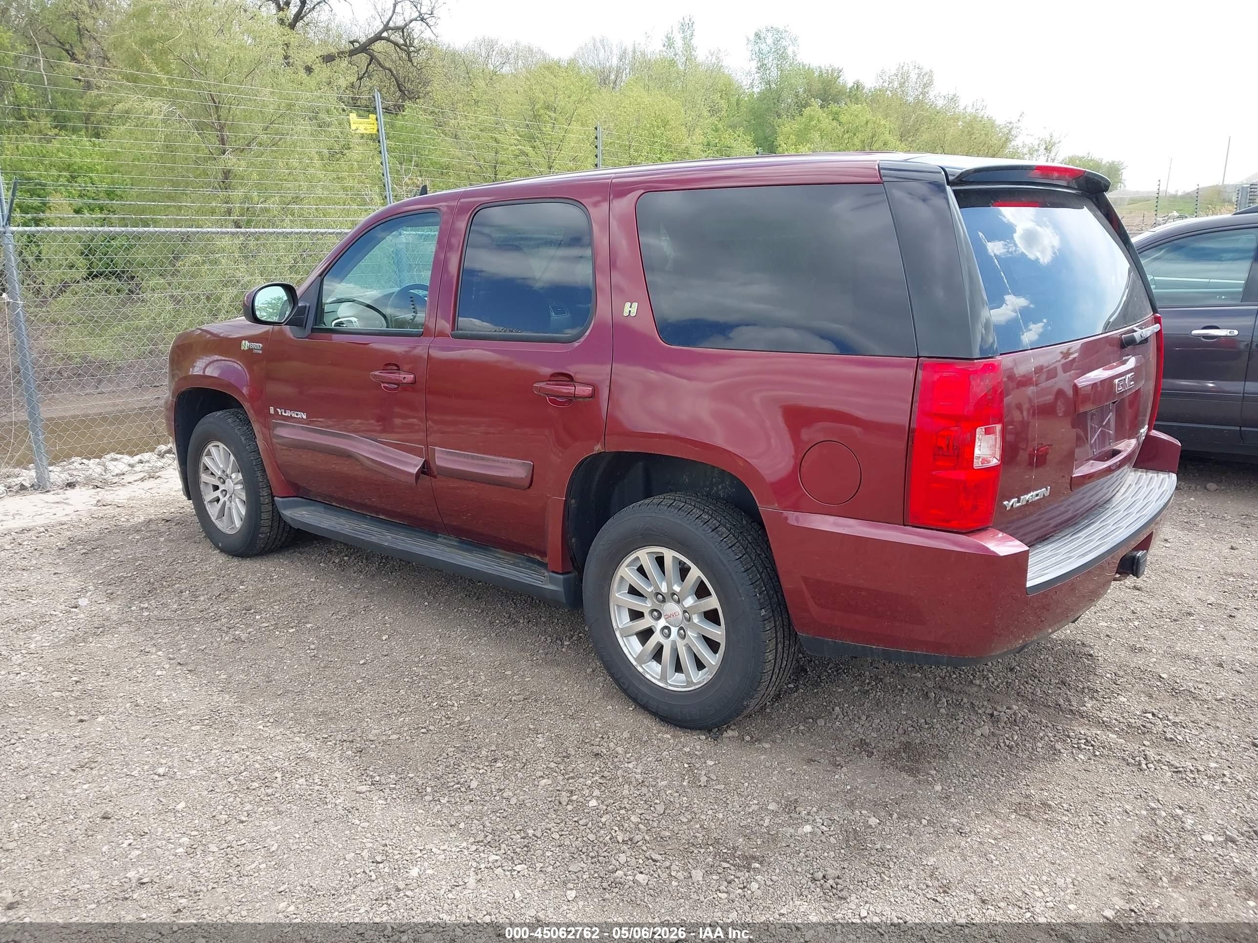 GMC YUKON image 3
