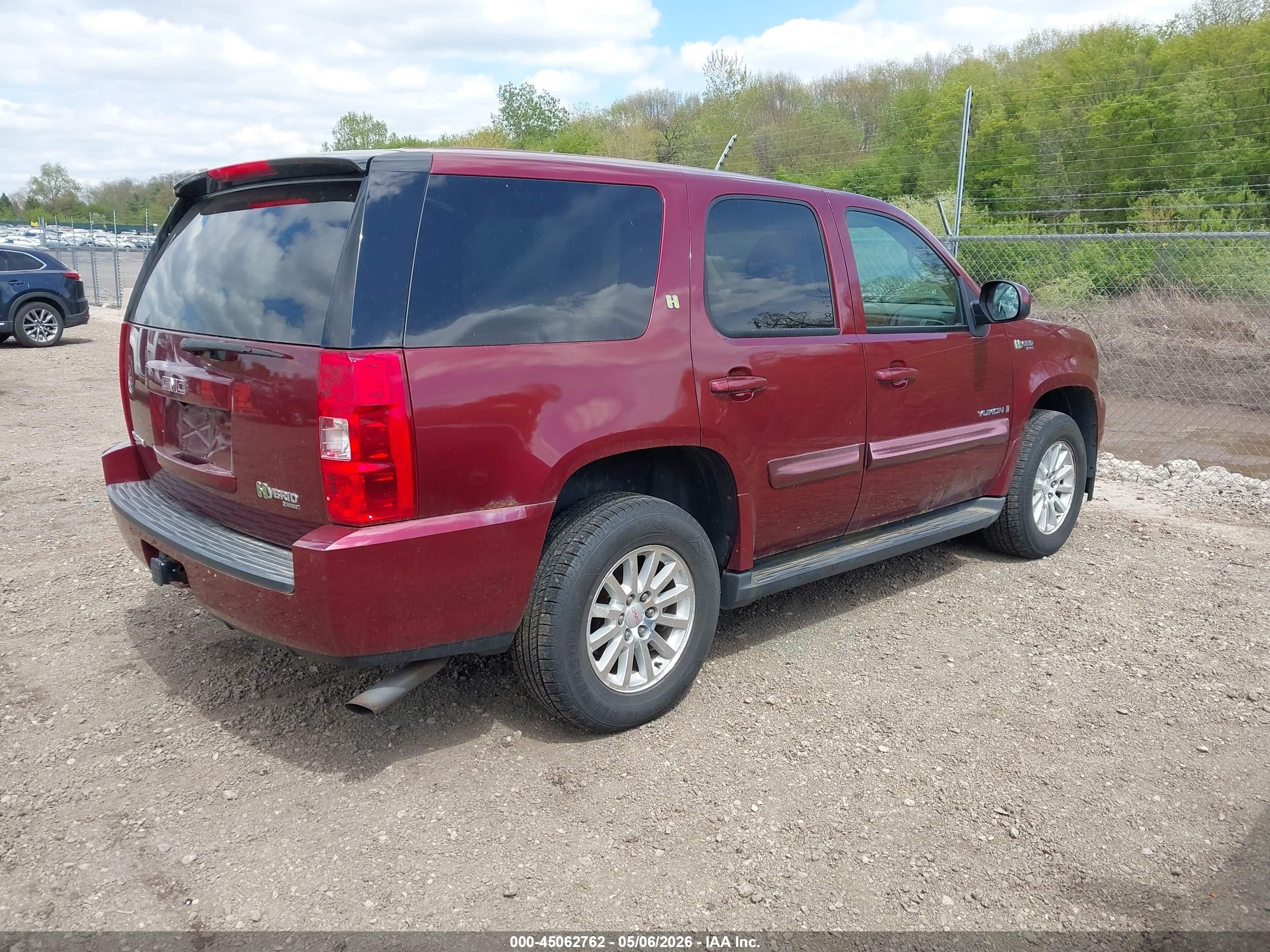 GMC YUKON image 4