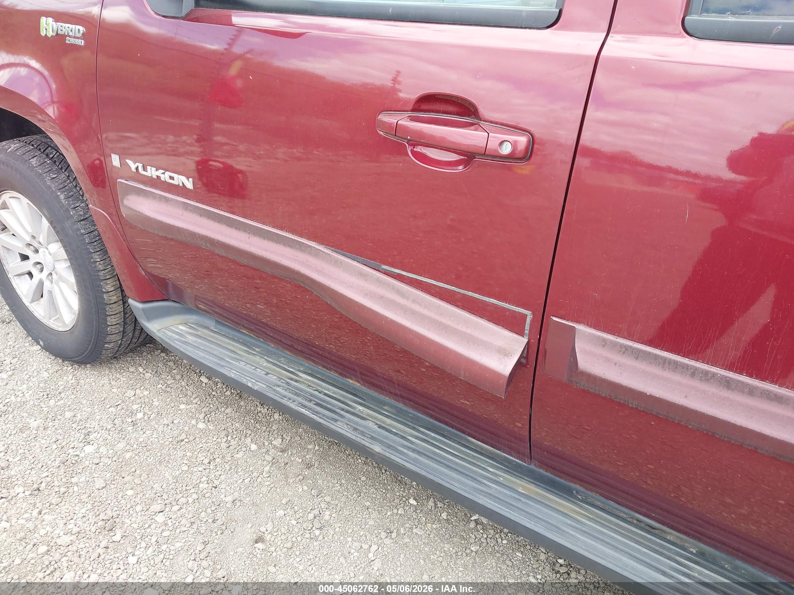 GMC YUKON image 6