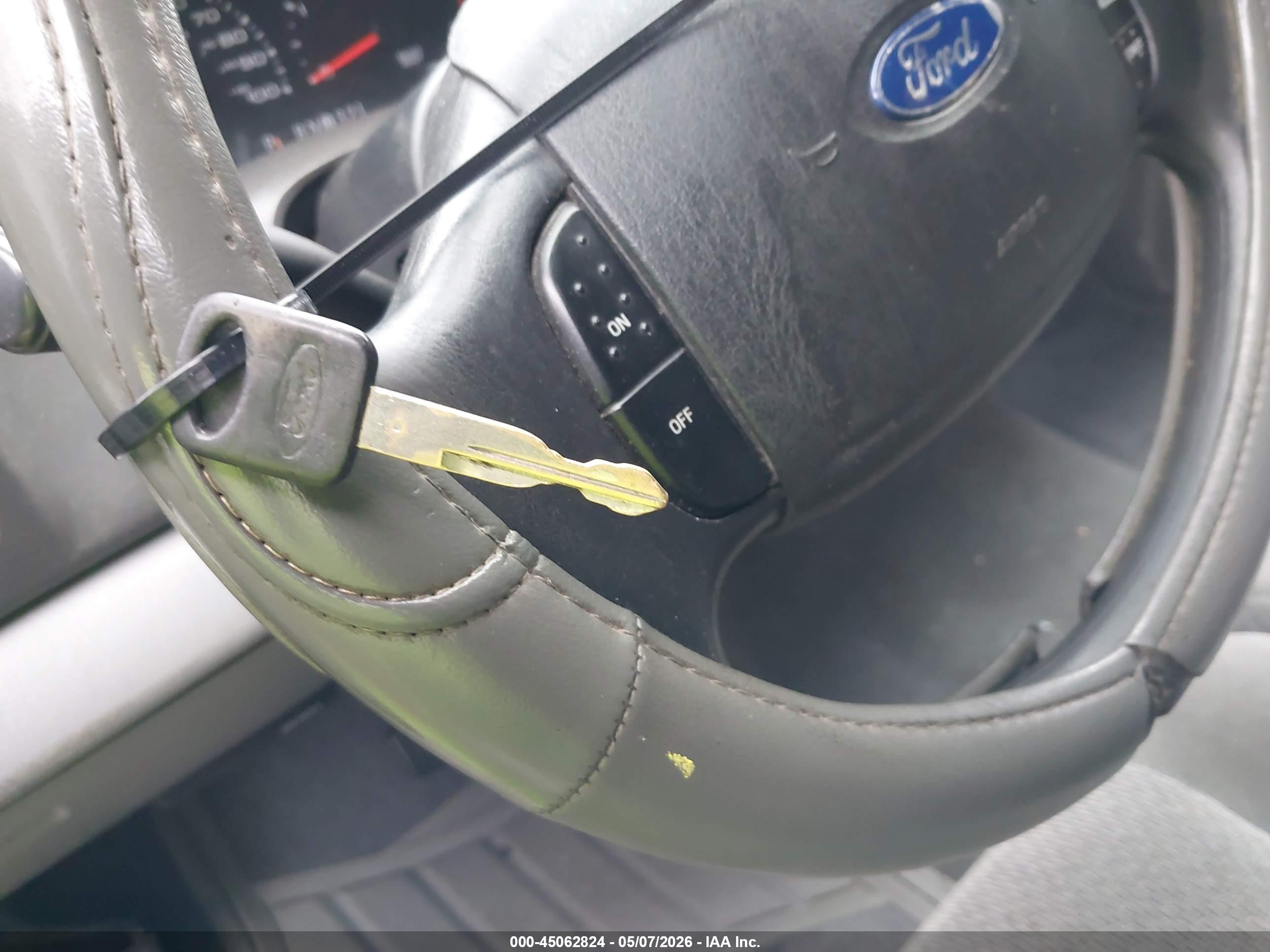 FORD F-250 image 11