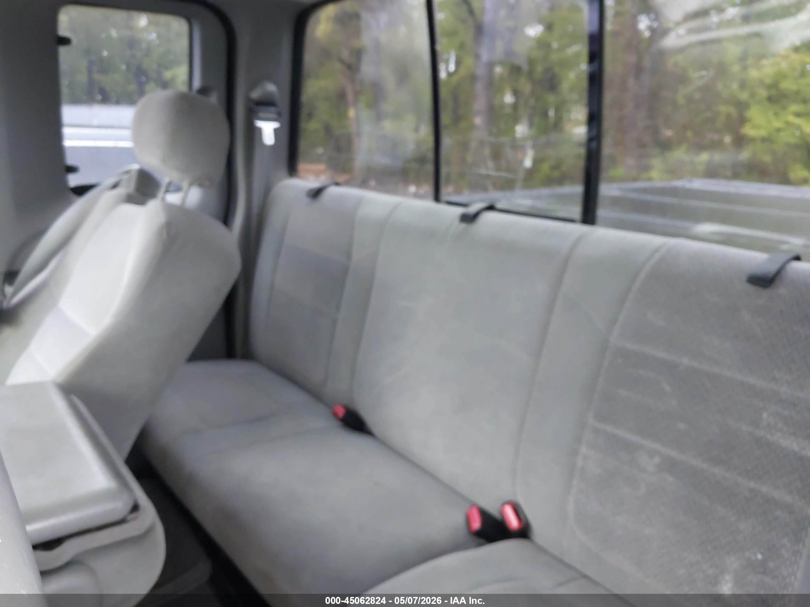 FORD F-250 image 8