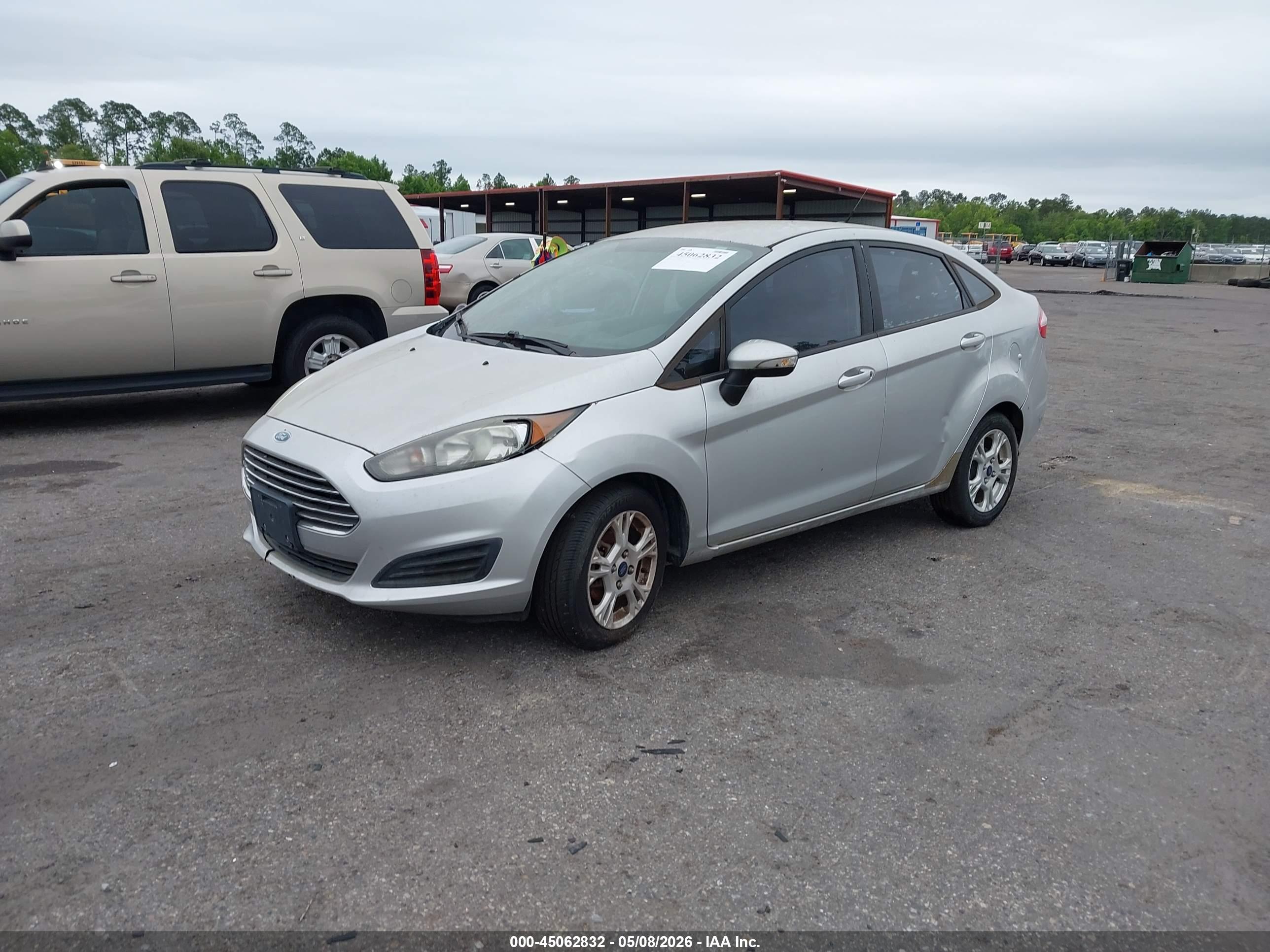 FORD FIESTA image 2