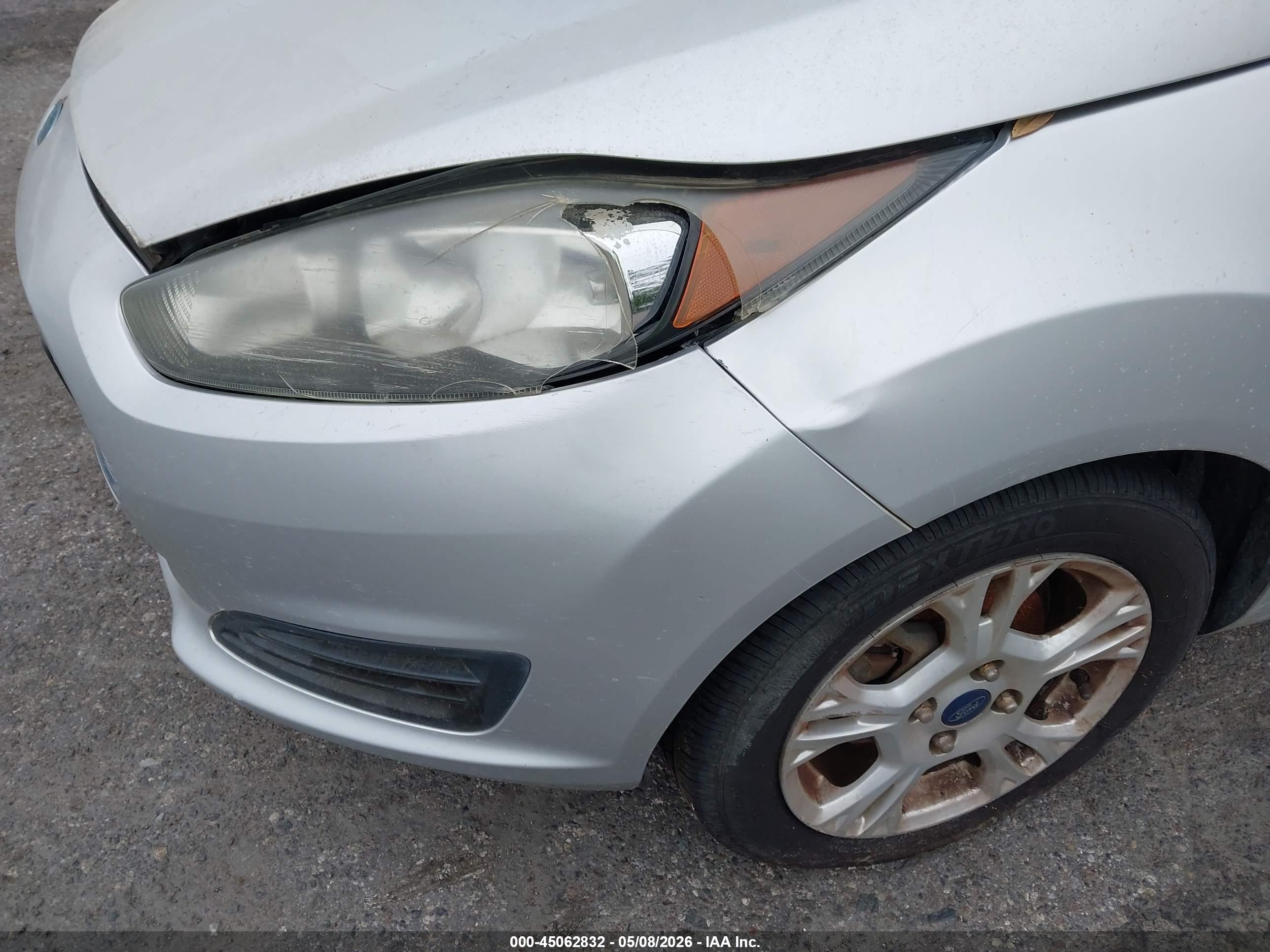 FORD FIESTA image 6