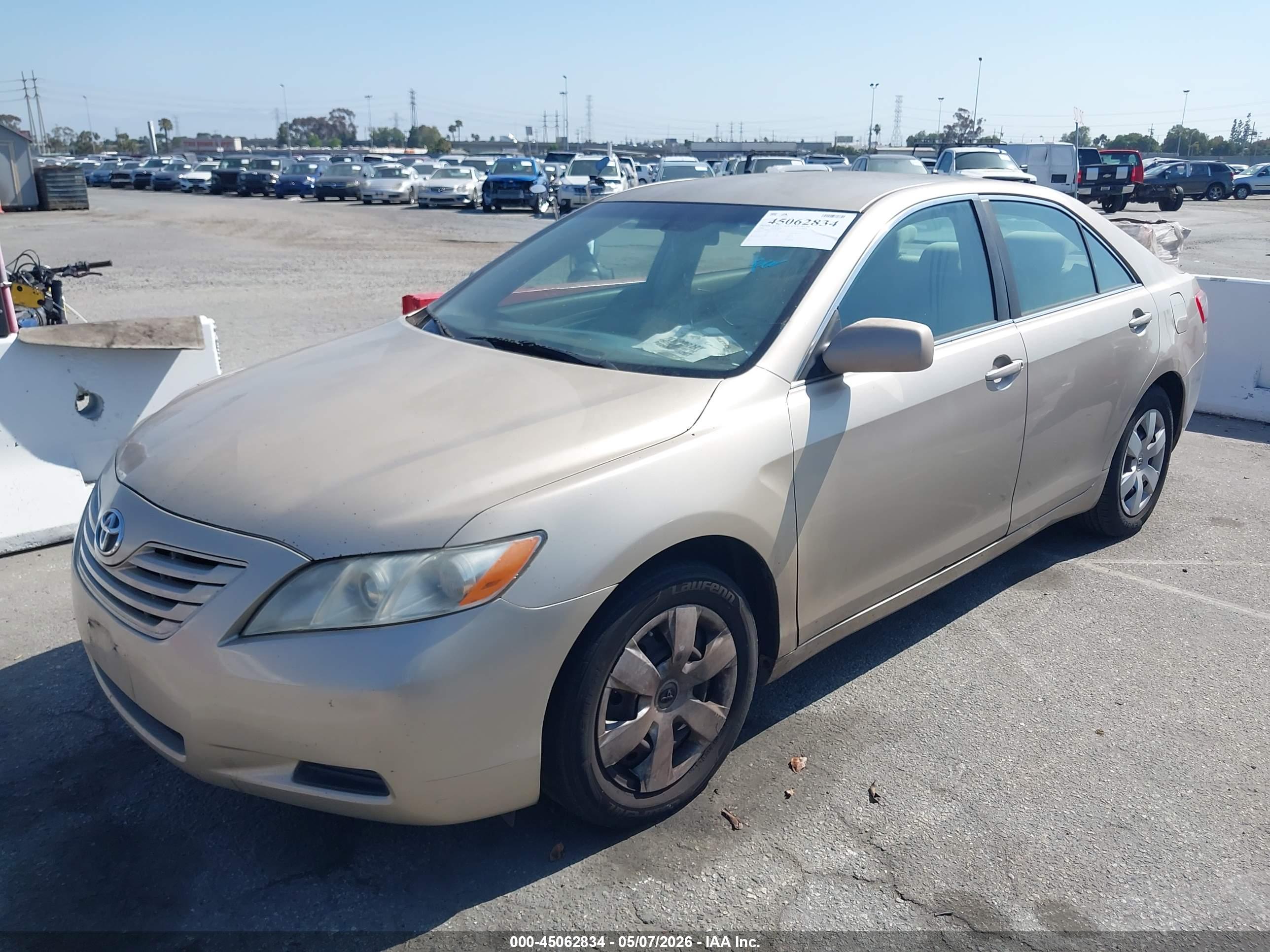 TOYOTA CAMRY image 6