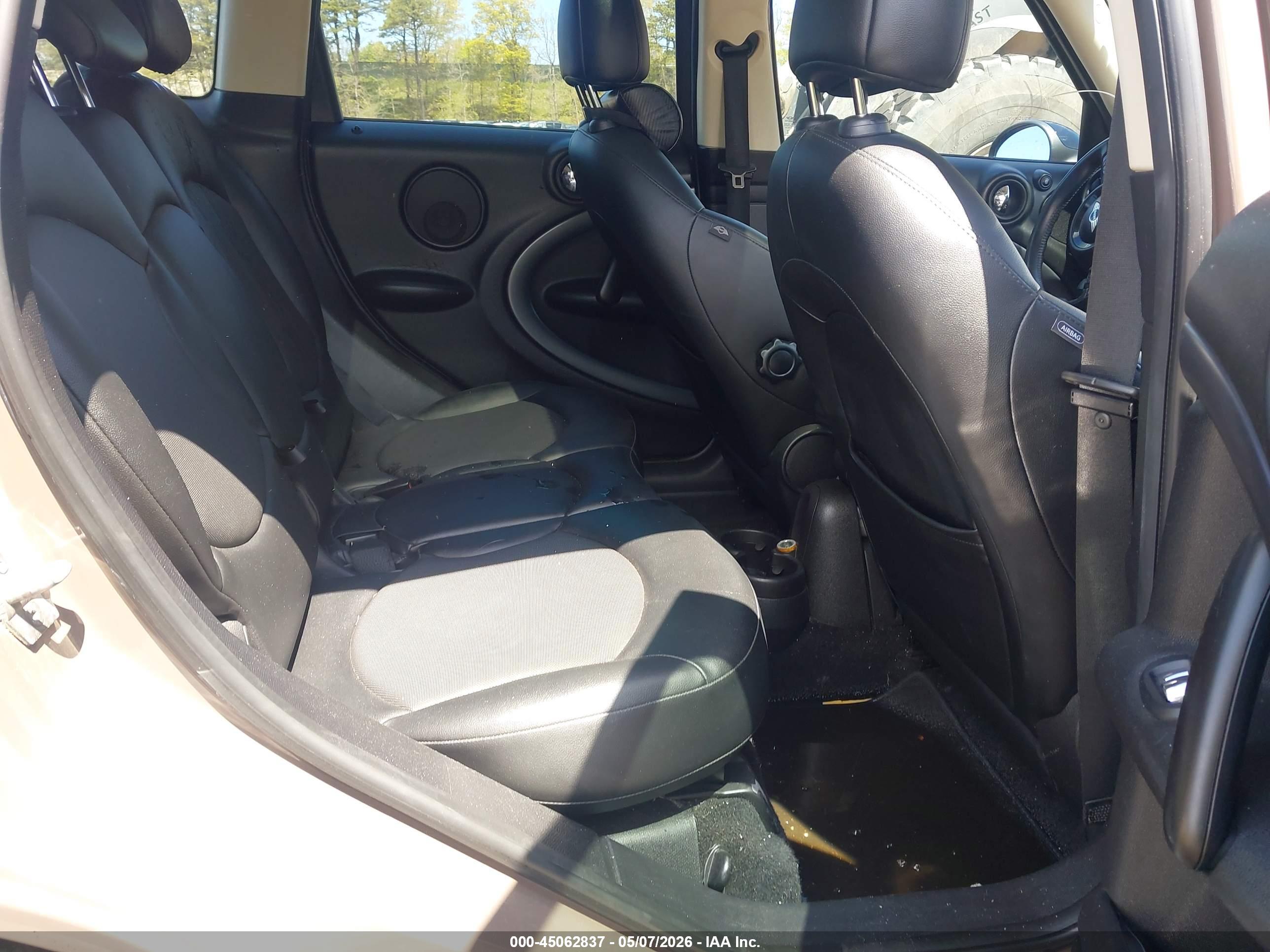 MINI COUNTRYMAN image 8