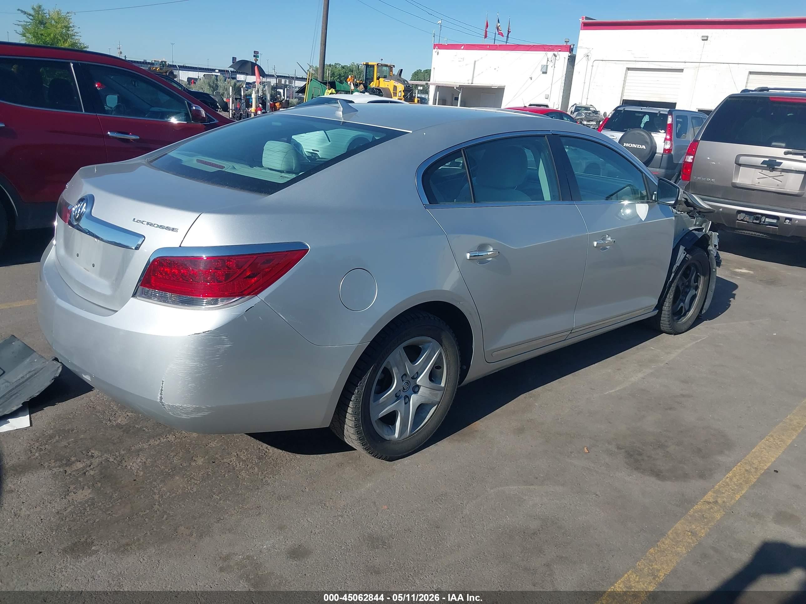 BUICK LACROSSE image 4
