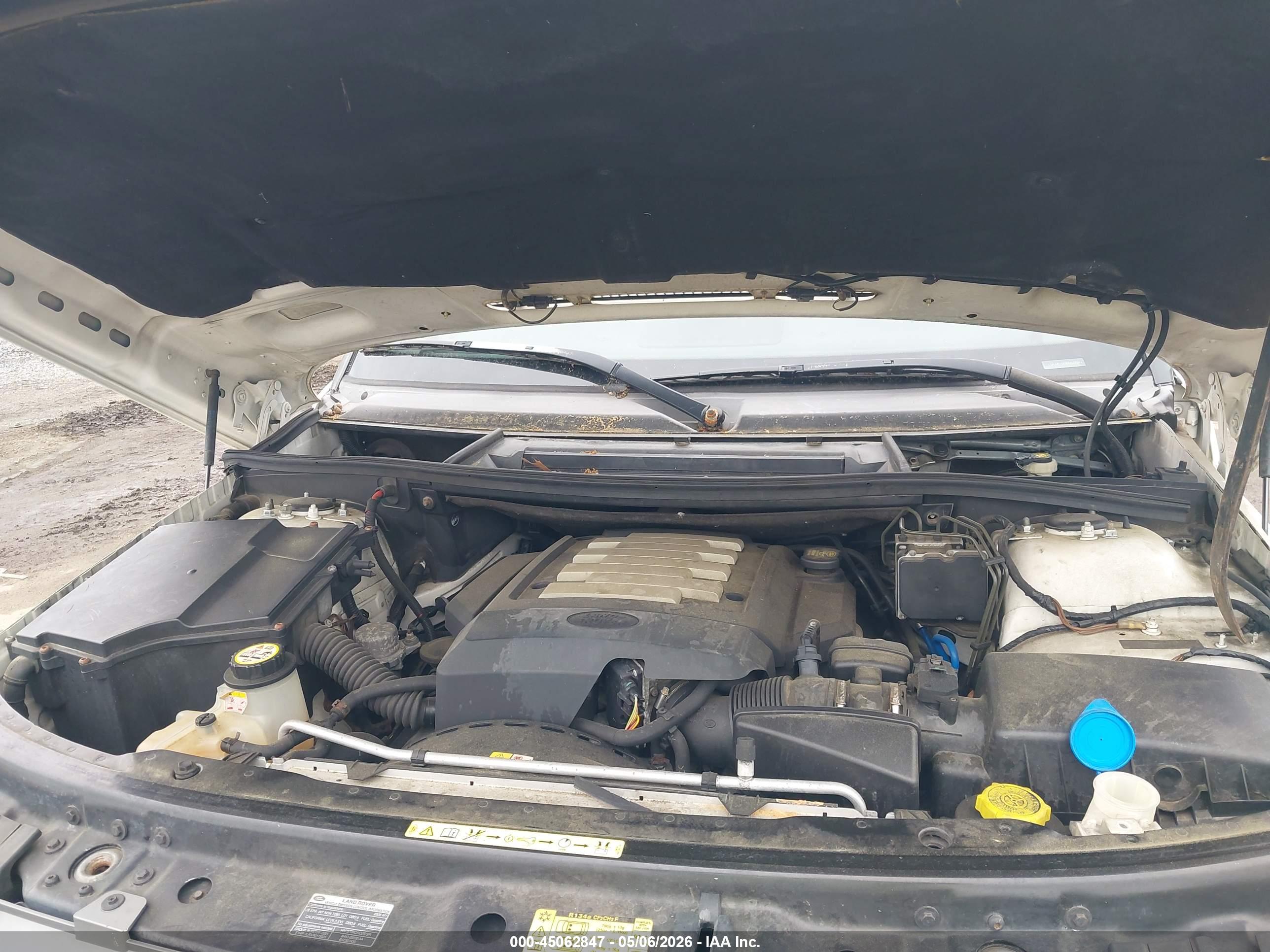 LAND ROVER image 10