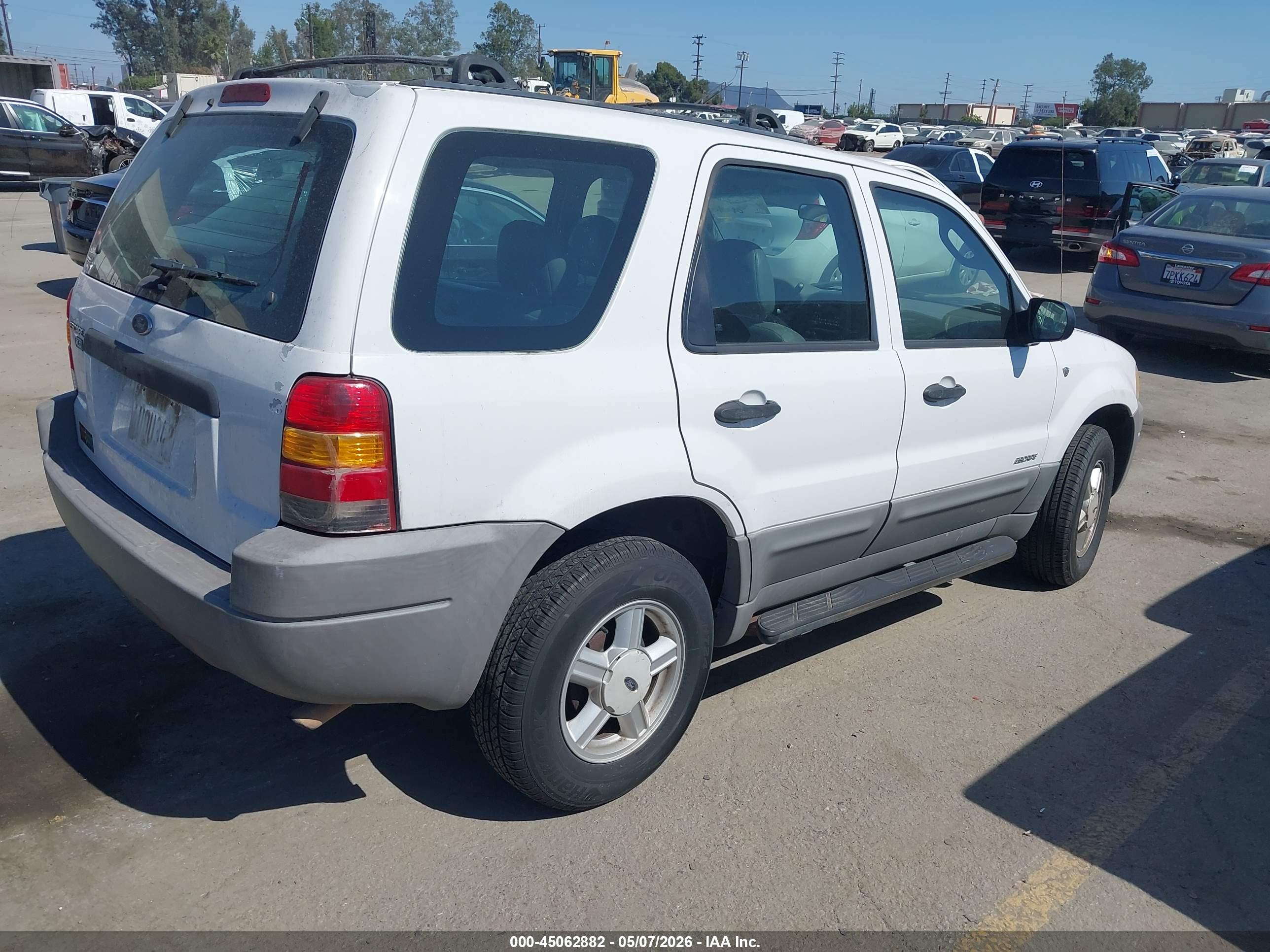 FORD ESCAPE image 4