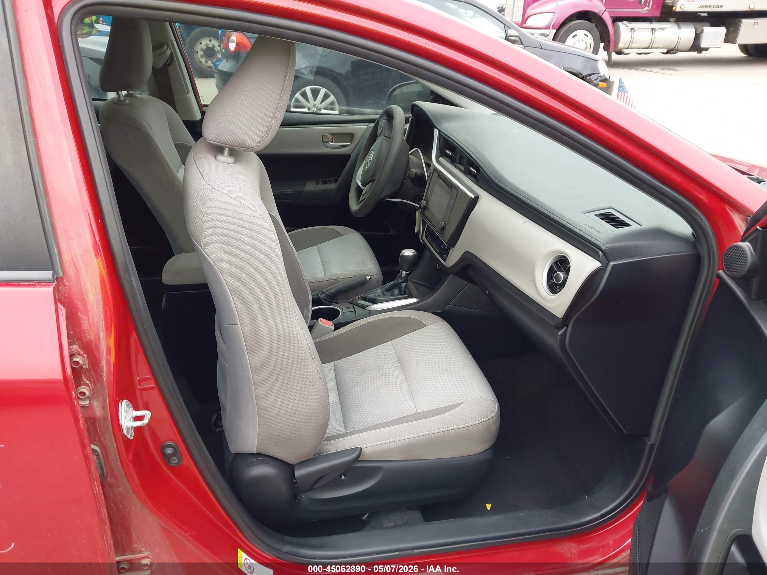 TOYOTA COROLLA image 5