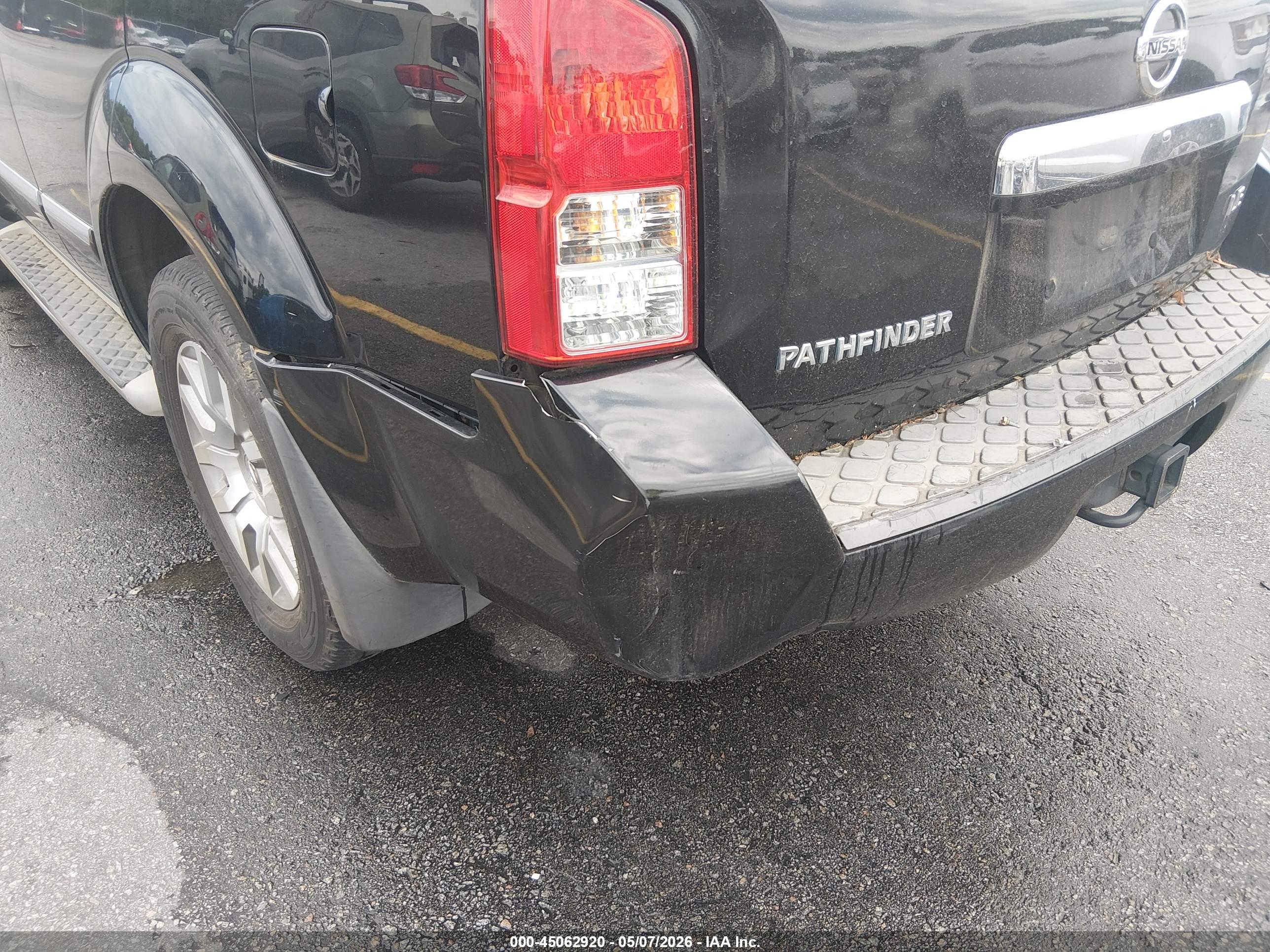NISSAN PATHFINDER image 6
