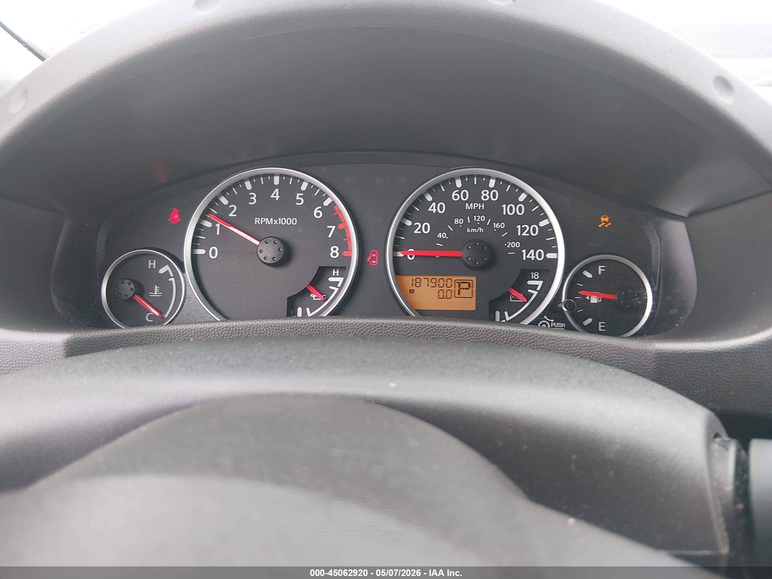 NISSAN PATHFINDER image 7