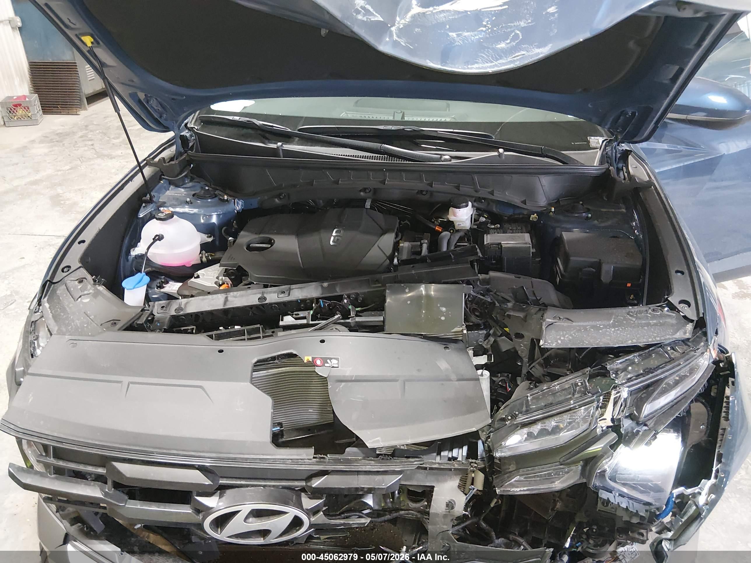 HYUNDAI TUCSON image 10