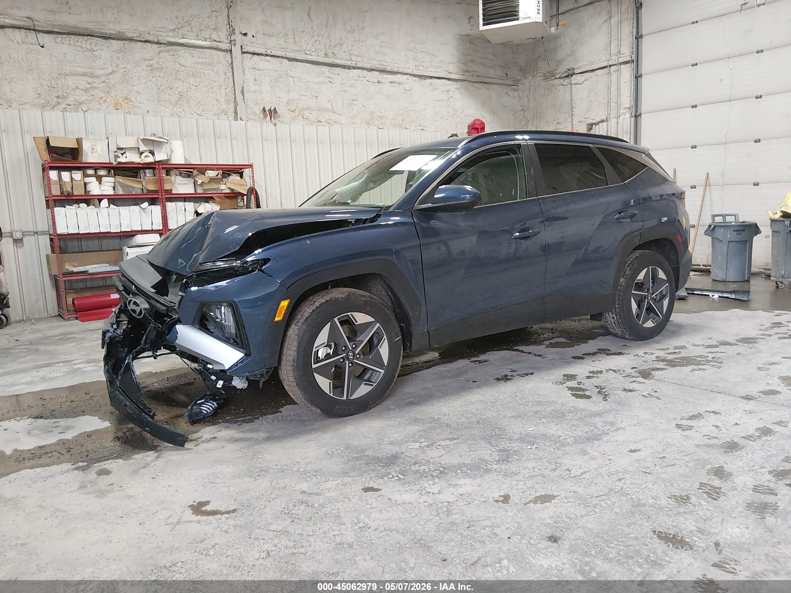 HYUNDAI TUCSON image 2