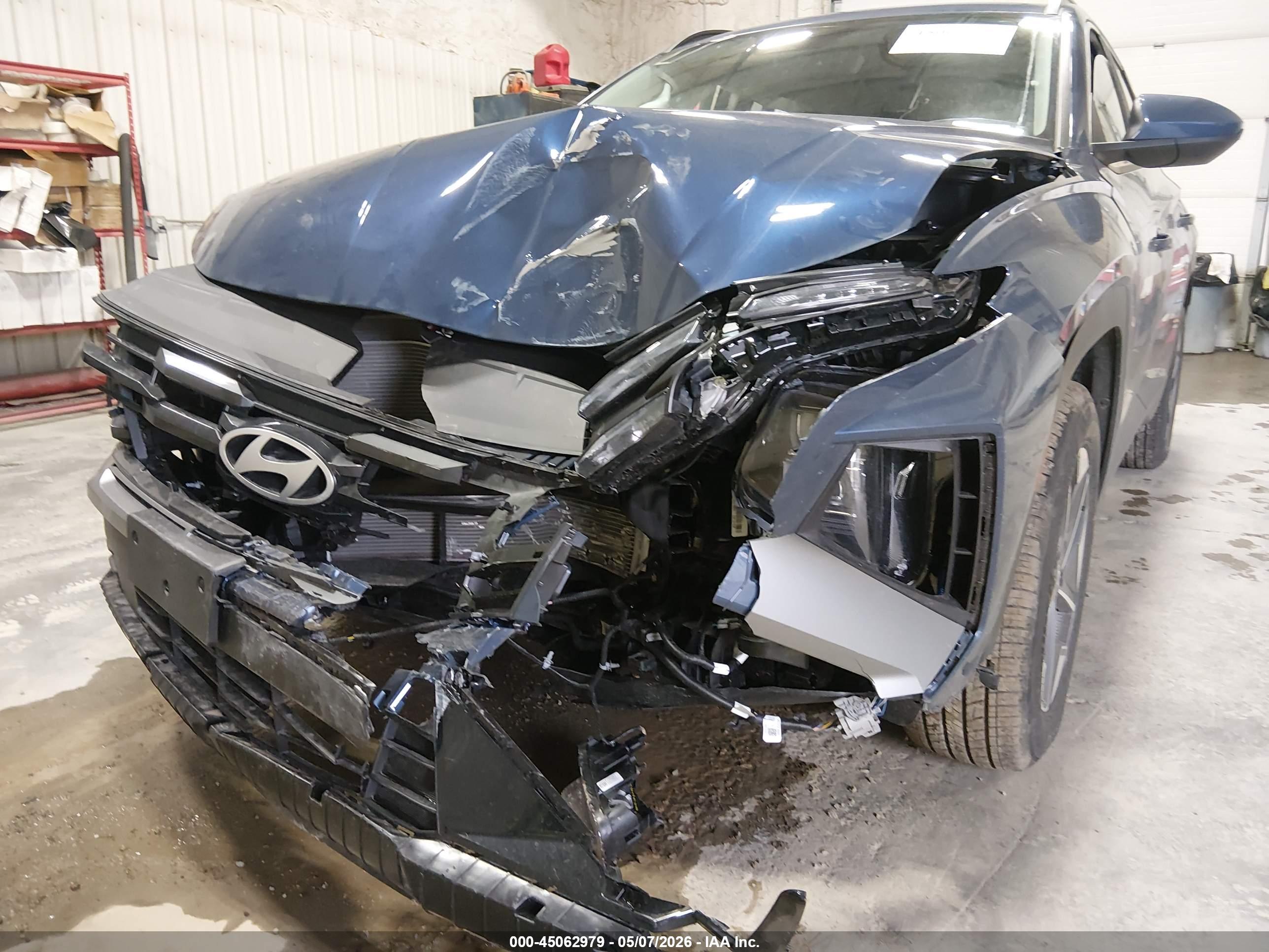 HYUNDAI TUCSON image 6