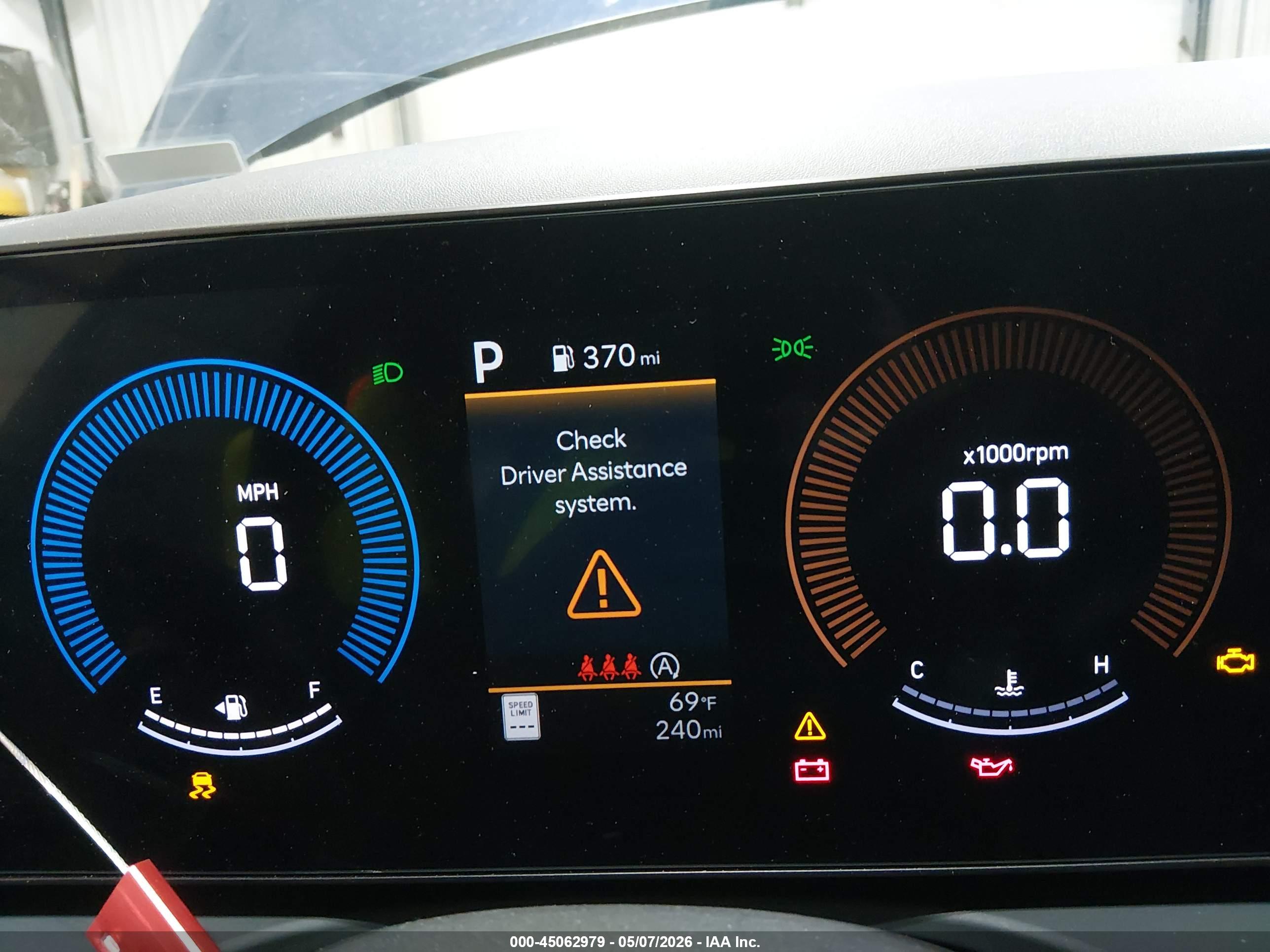 HYUNDAI TUCSON image 7