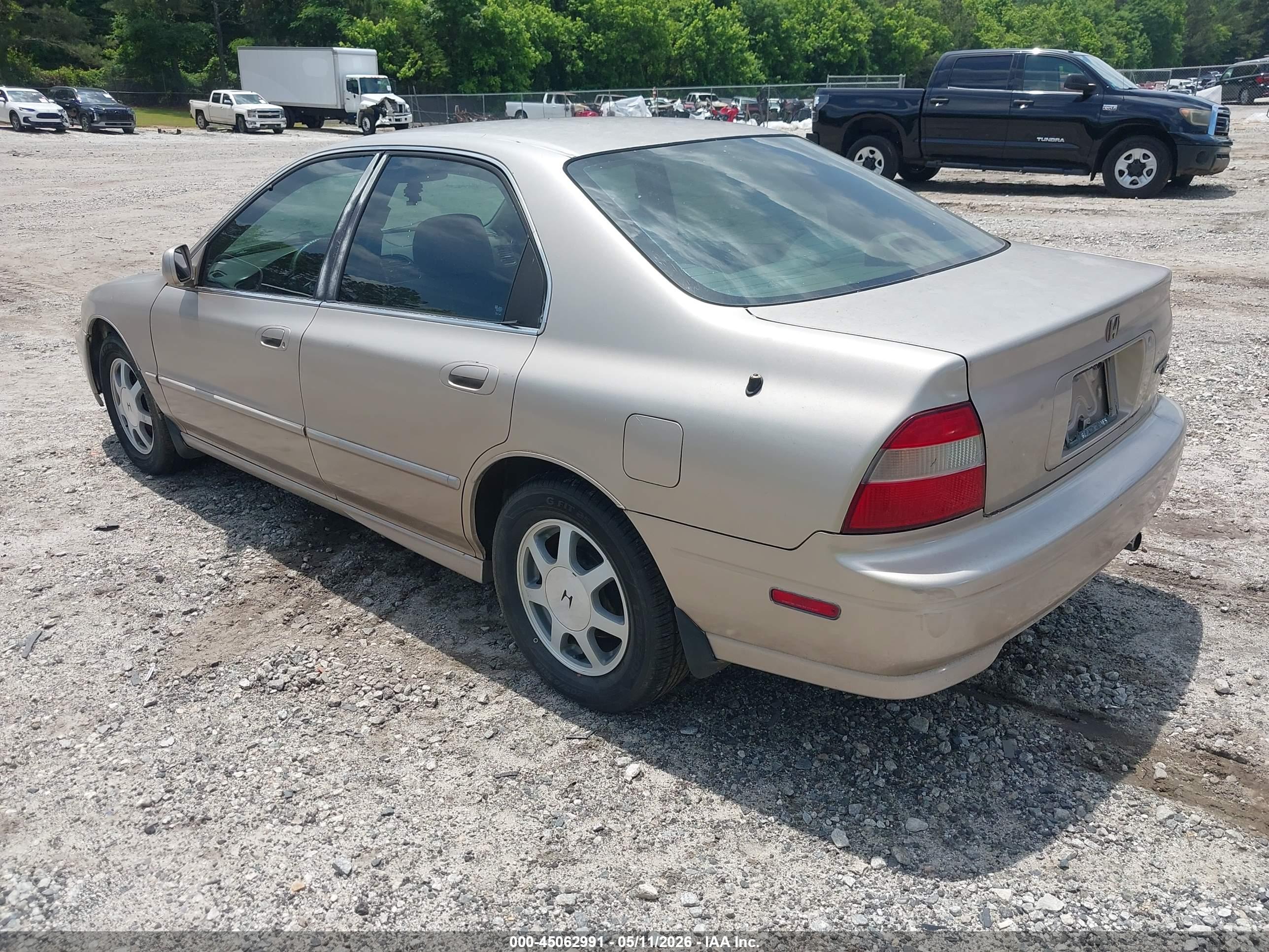 HONDA ACCORD image 3