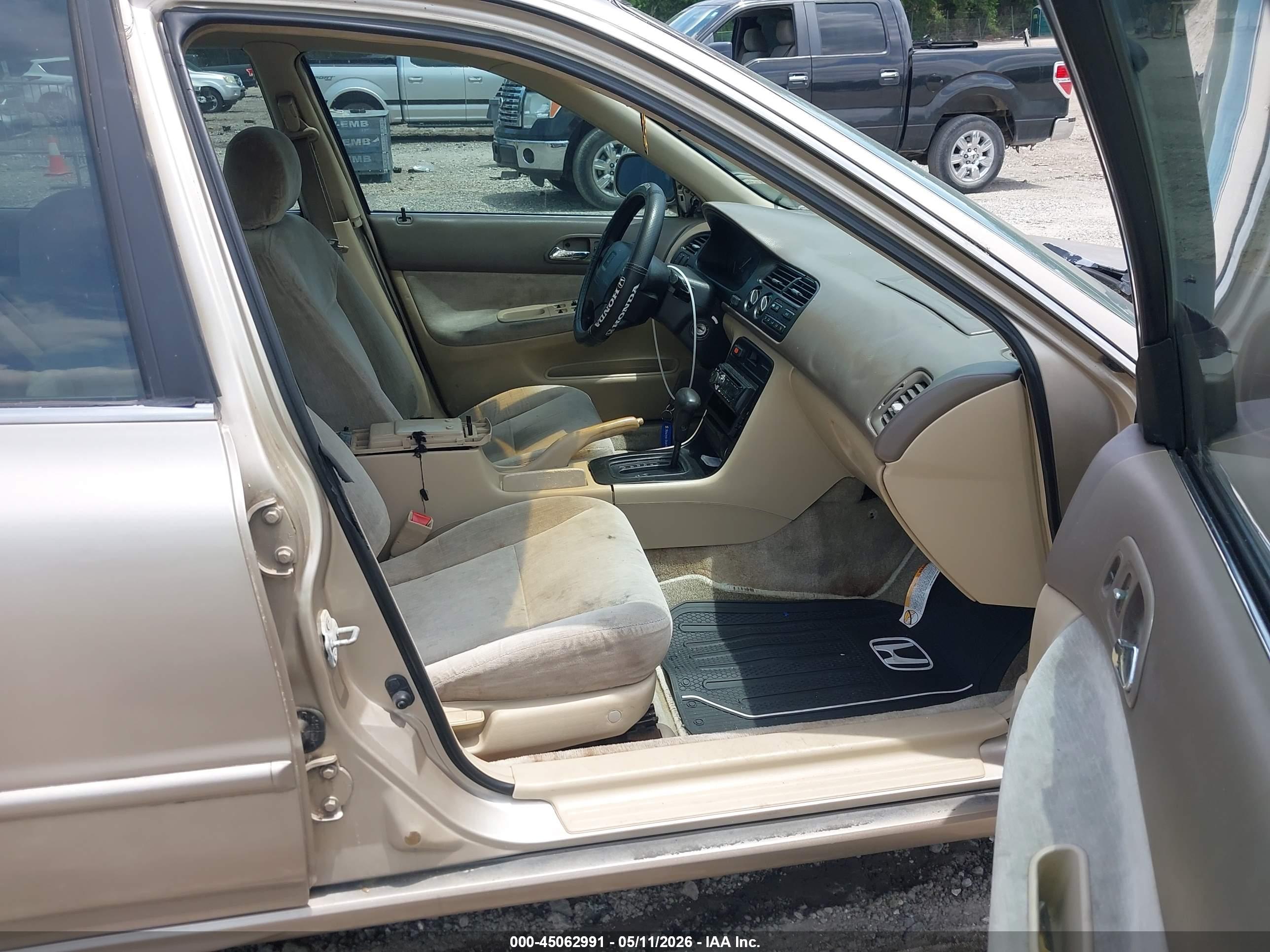 HONDA ACCORD image 5