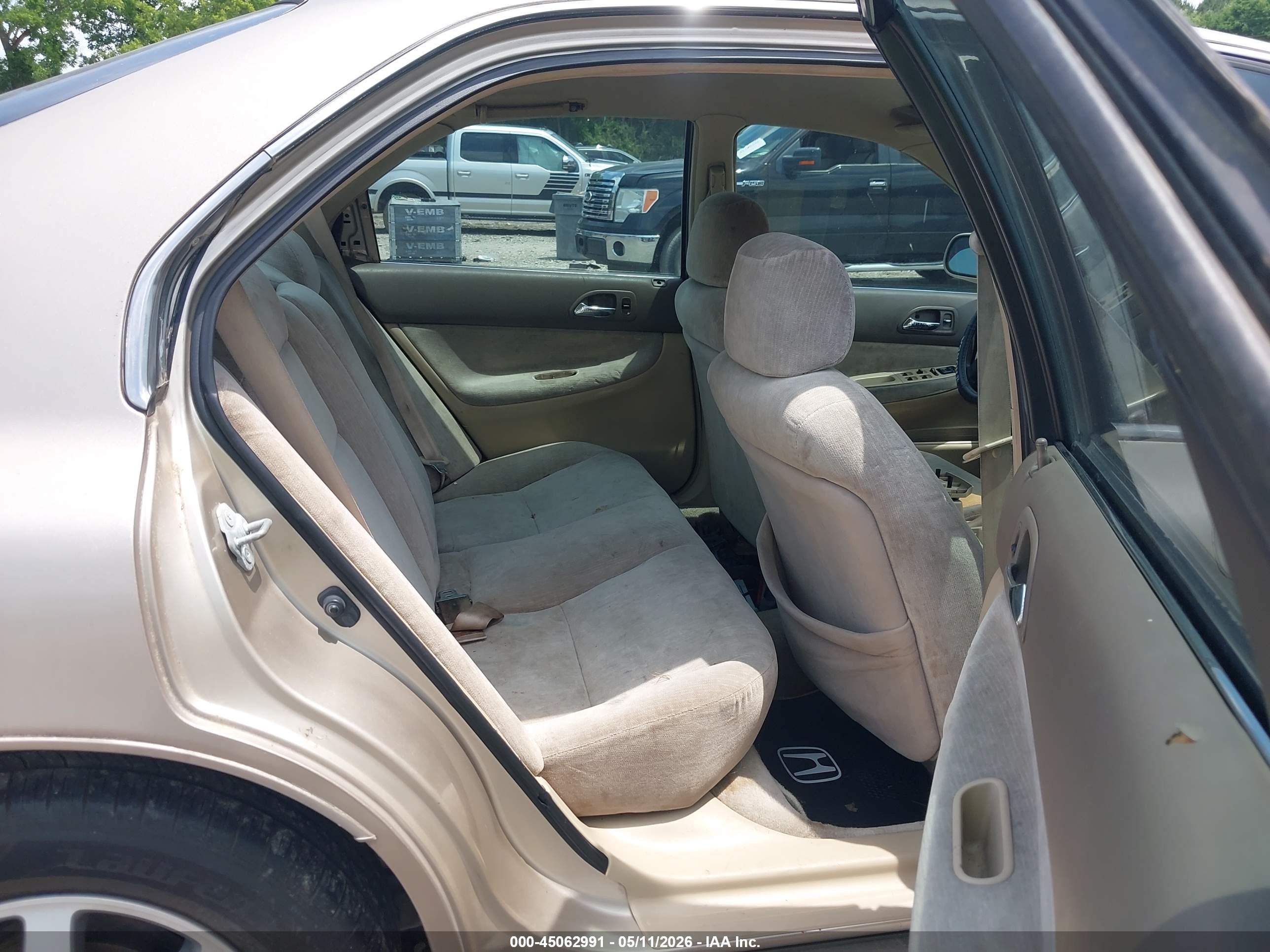 HONDA ACCORD image 8