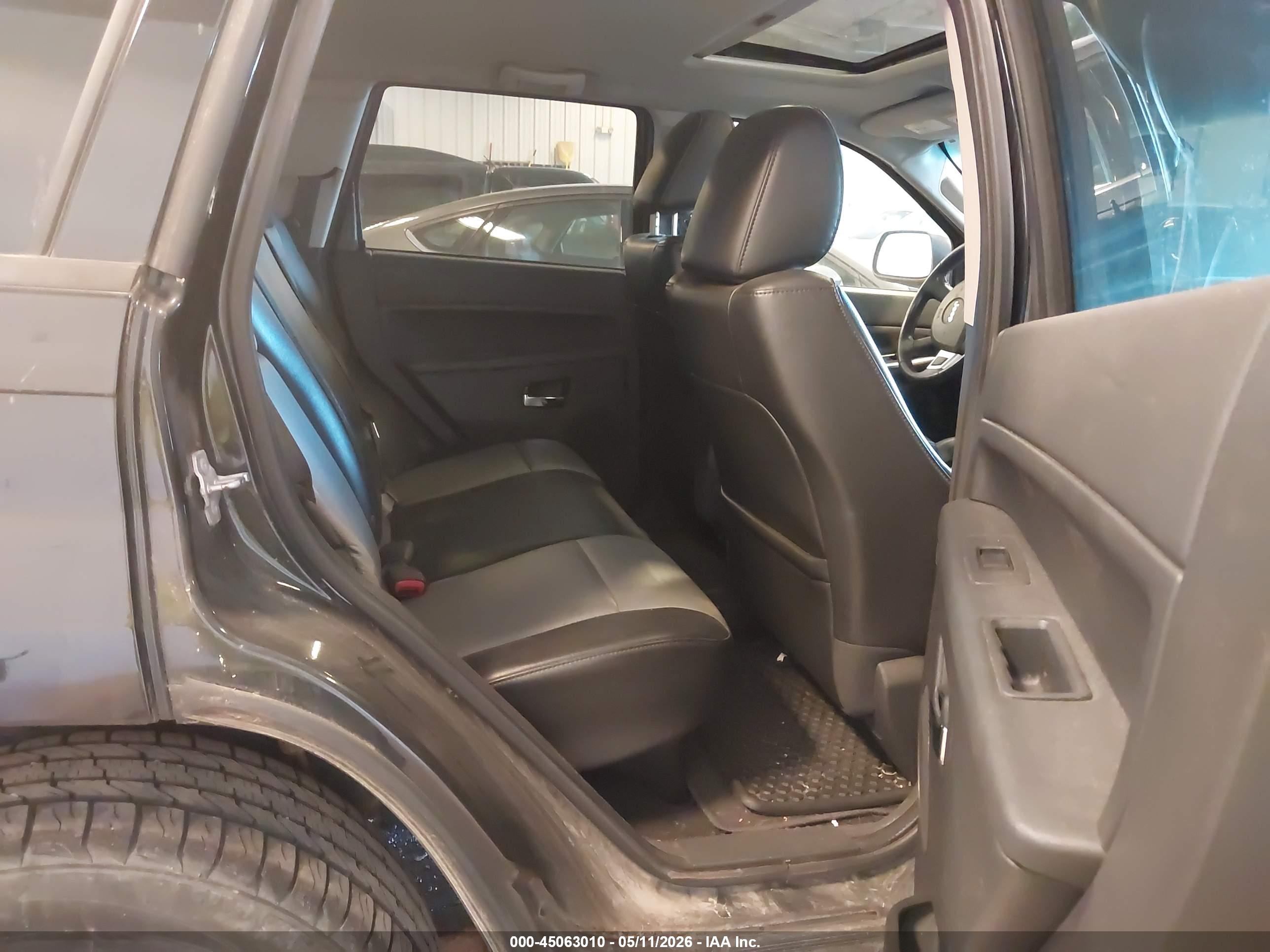 JEEP GRAND image 8