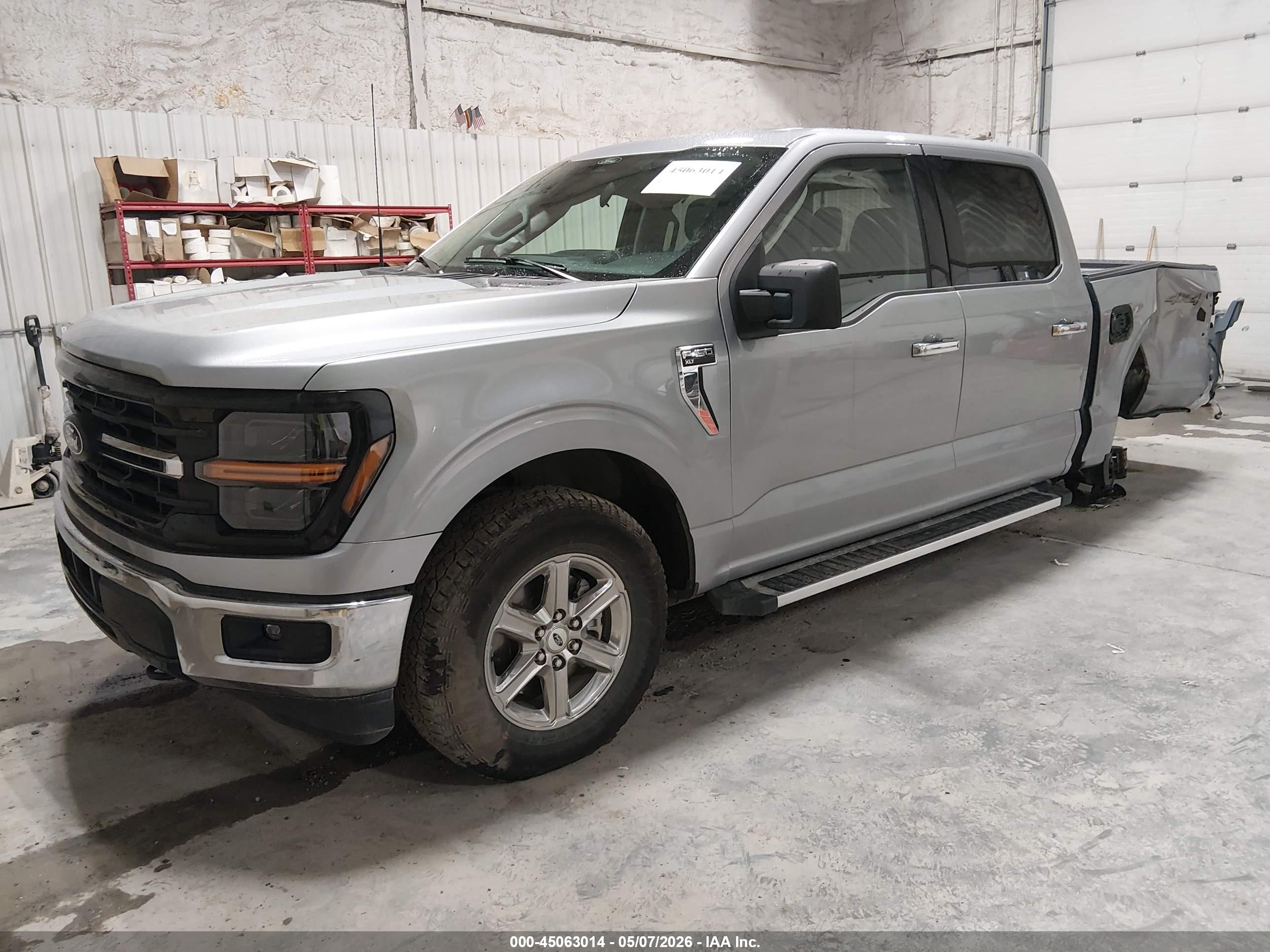 FORD F-150 image 2