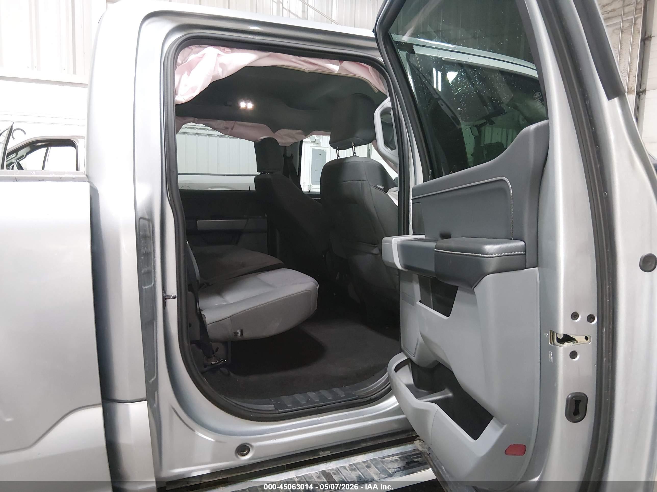 FORD F-150 image 8