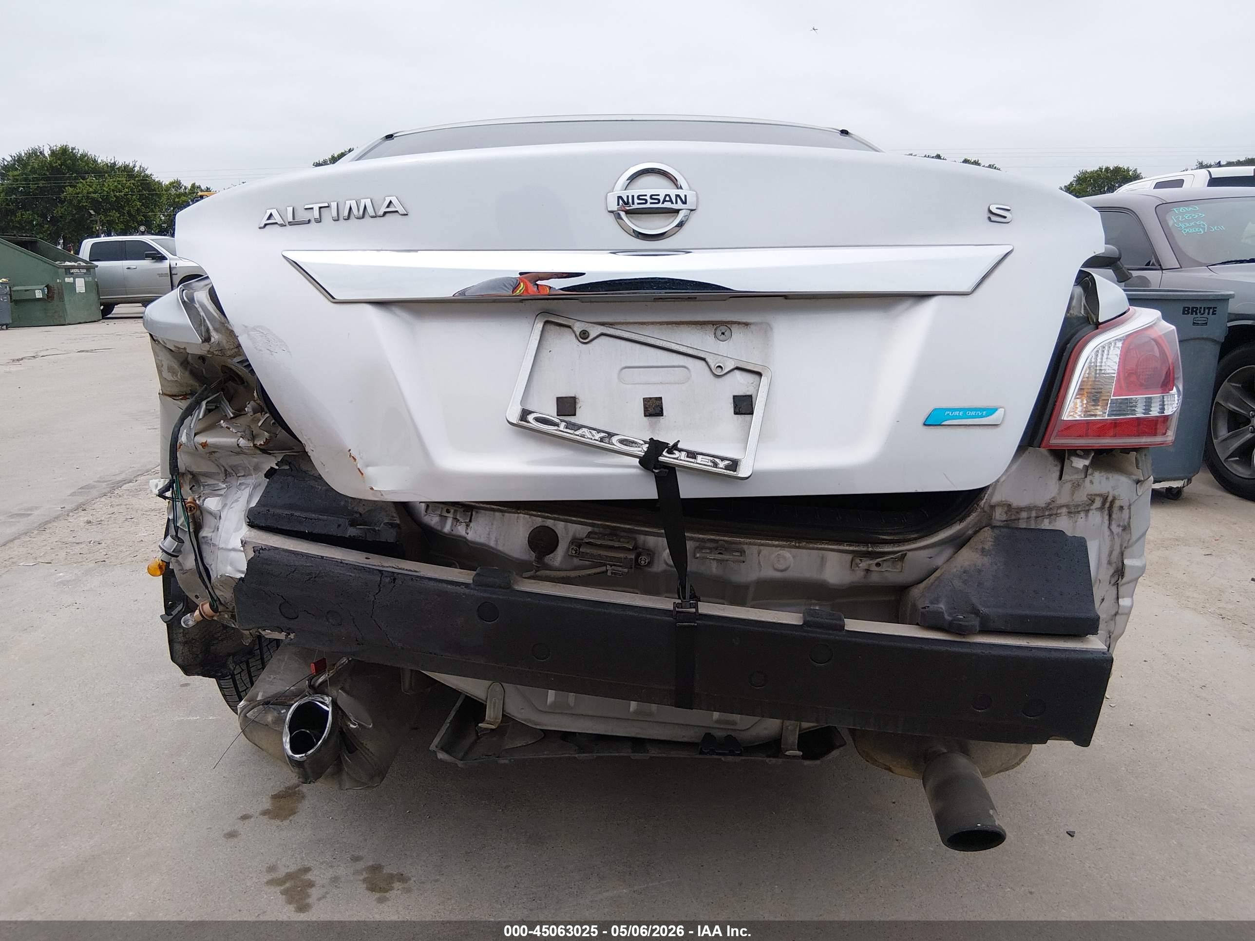 NISSAN ALTIMA image 6