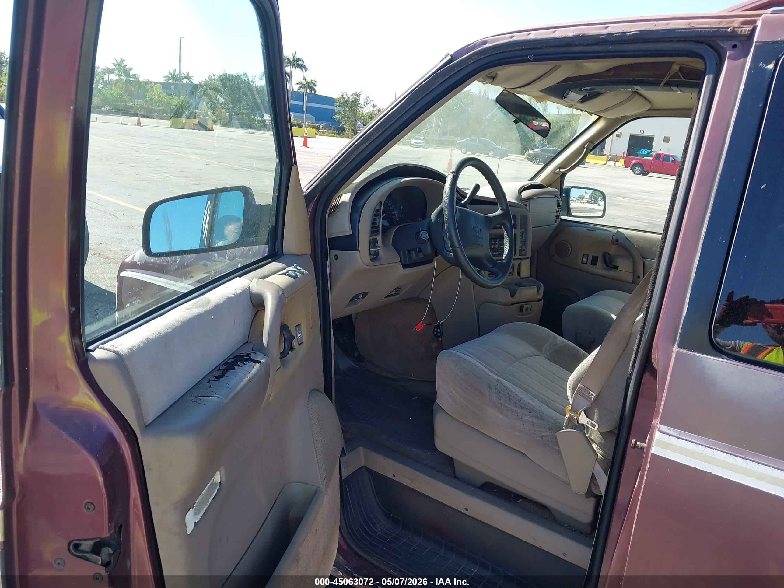 CHEVROLET ASTRO image 5