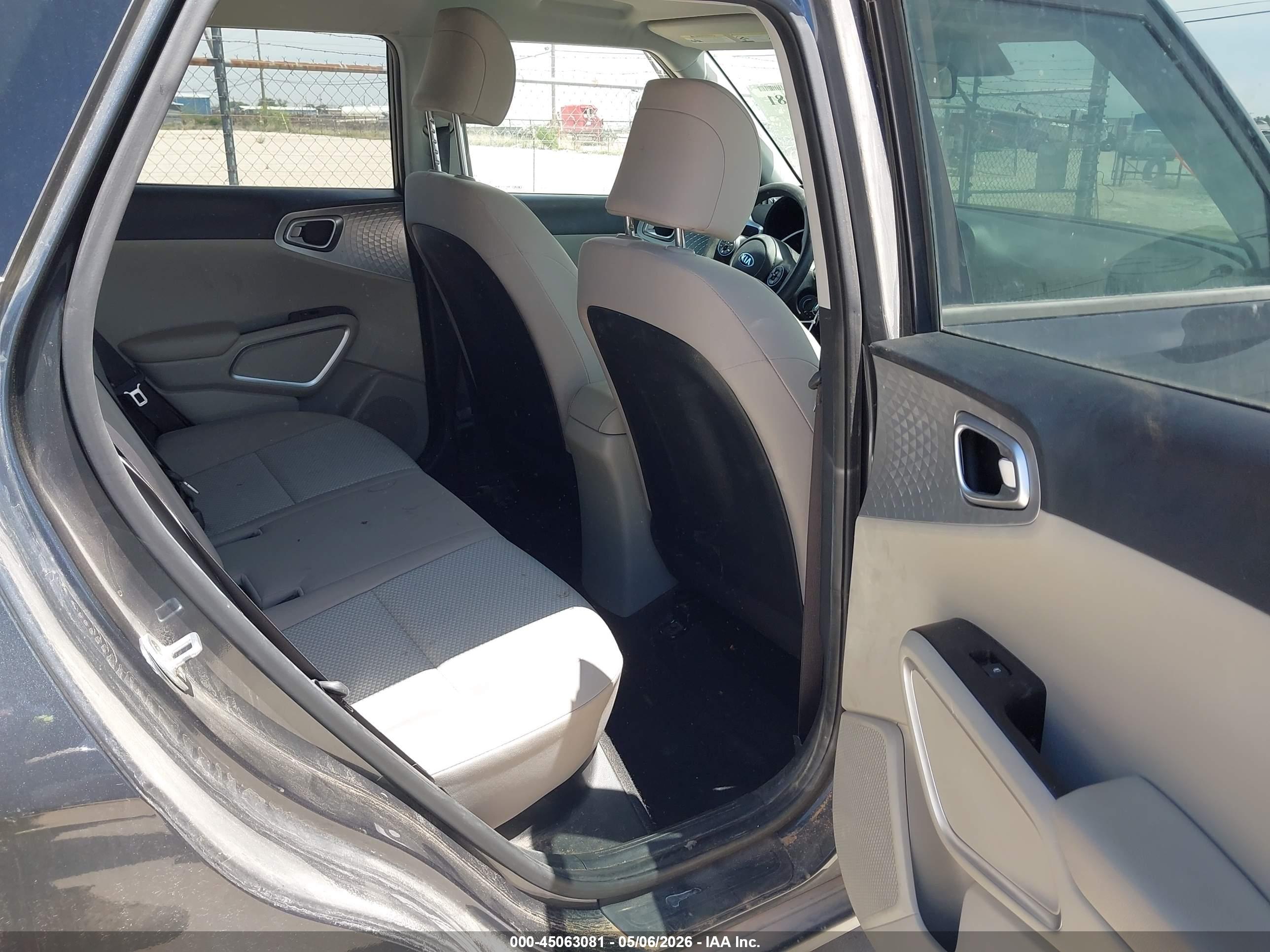 KIA SOUL image 8