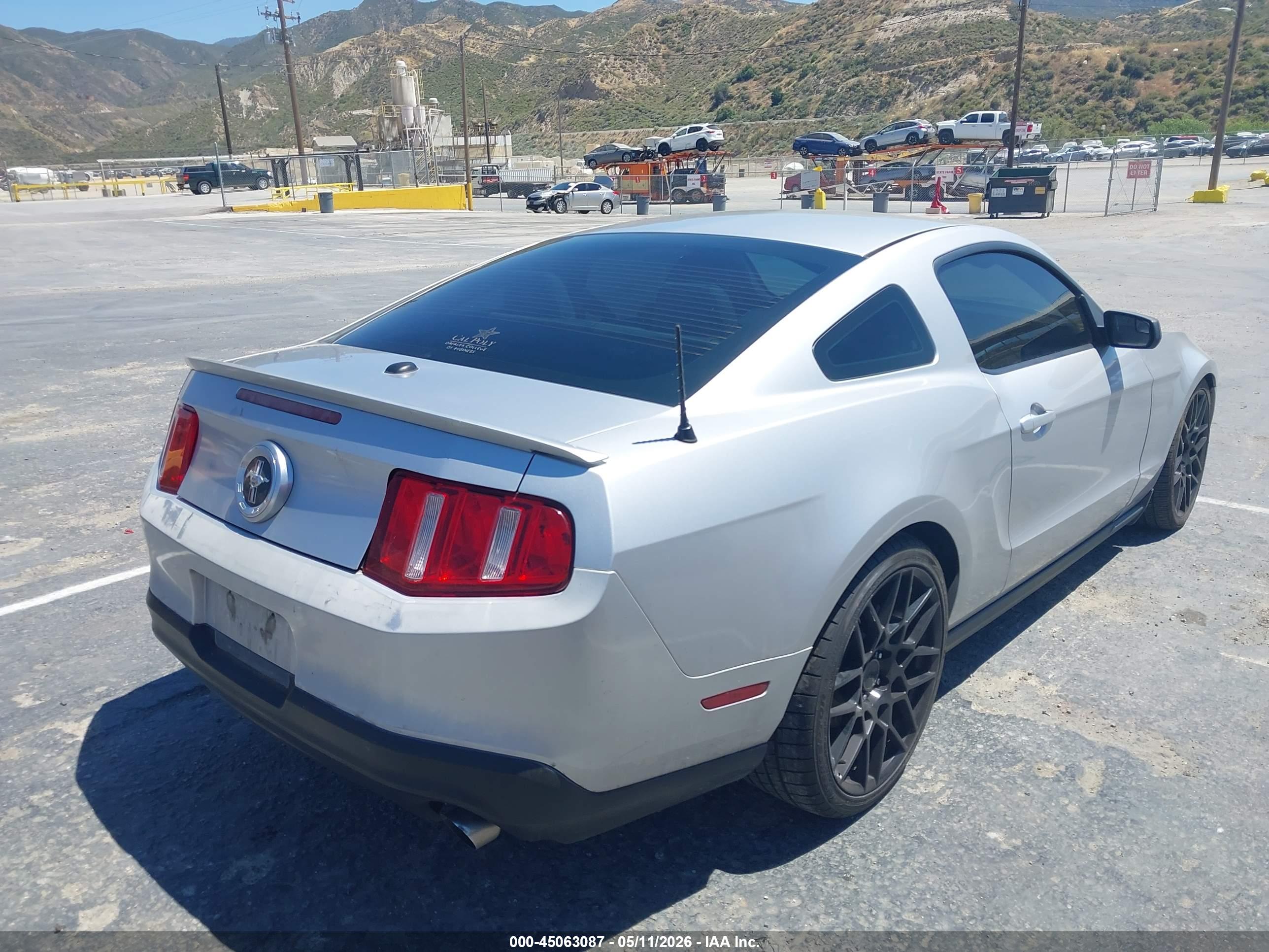 FORD MUSTANG image 4