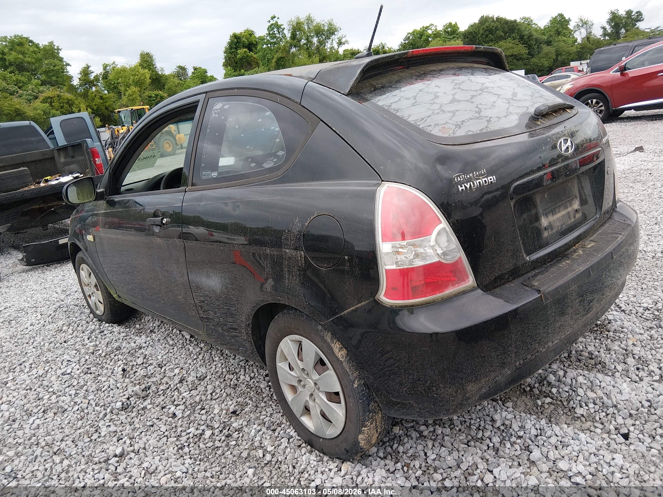 HYUNDAI ACCENT image 3