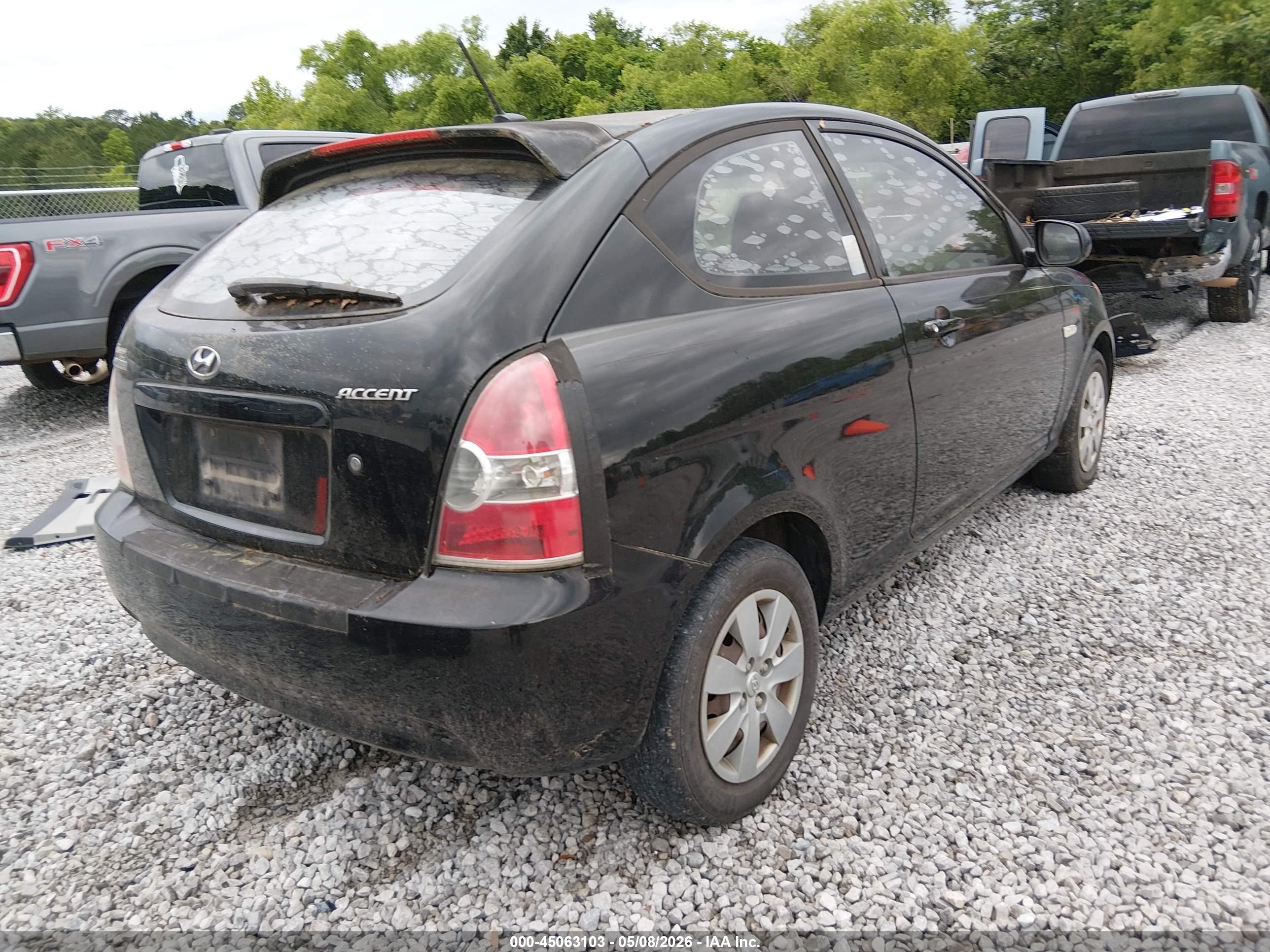 HYUNDAI ACCENT image 4