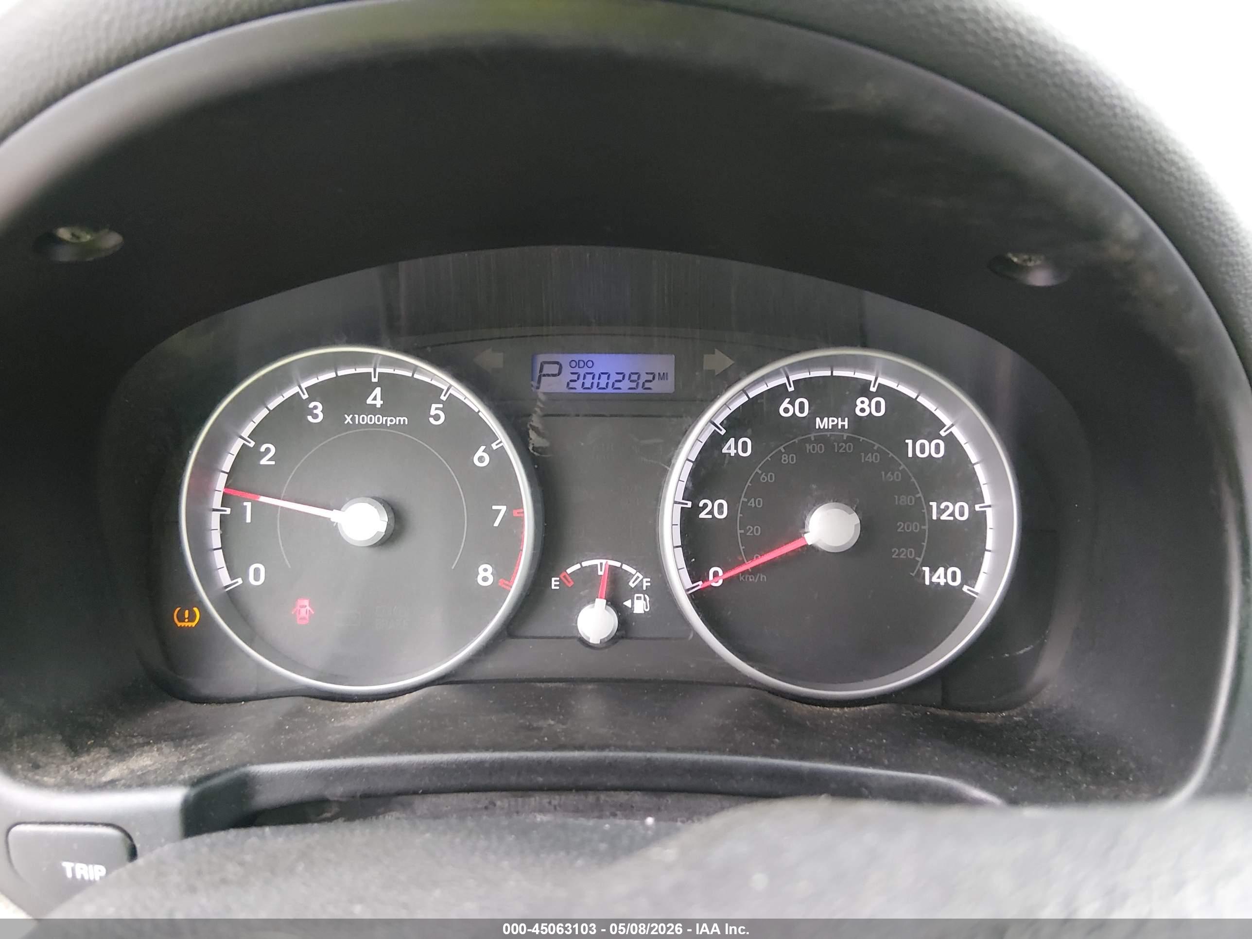 HYUNDAI ACCENT image 7