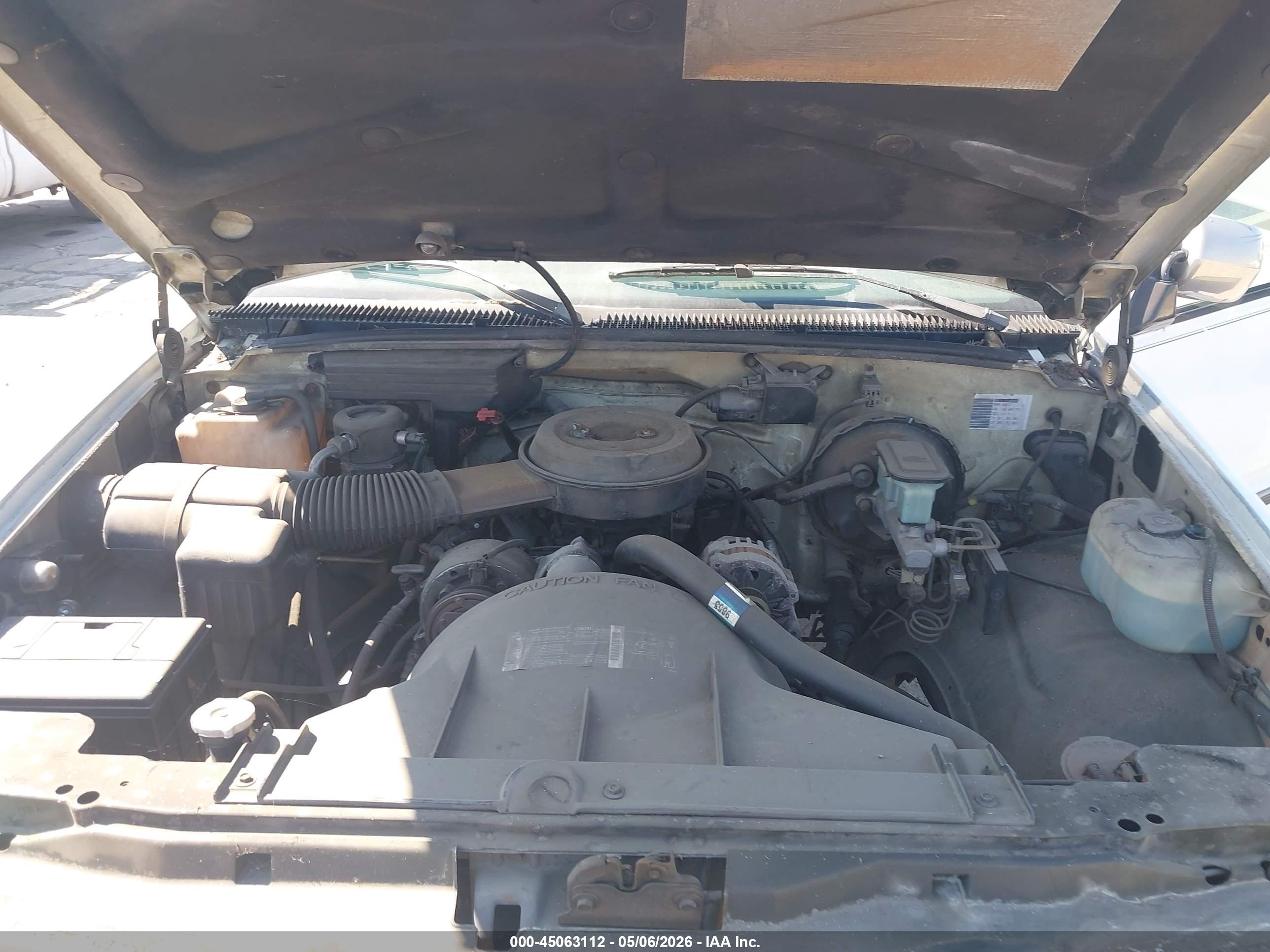 CHEVROLET GMT-400 image 10